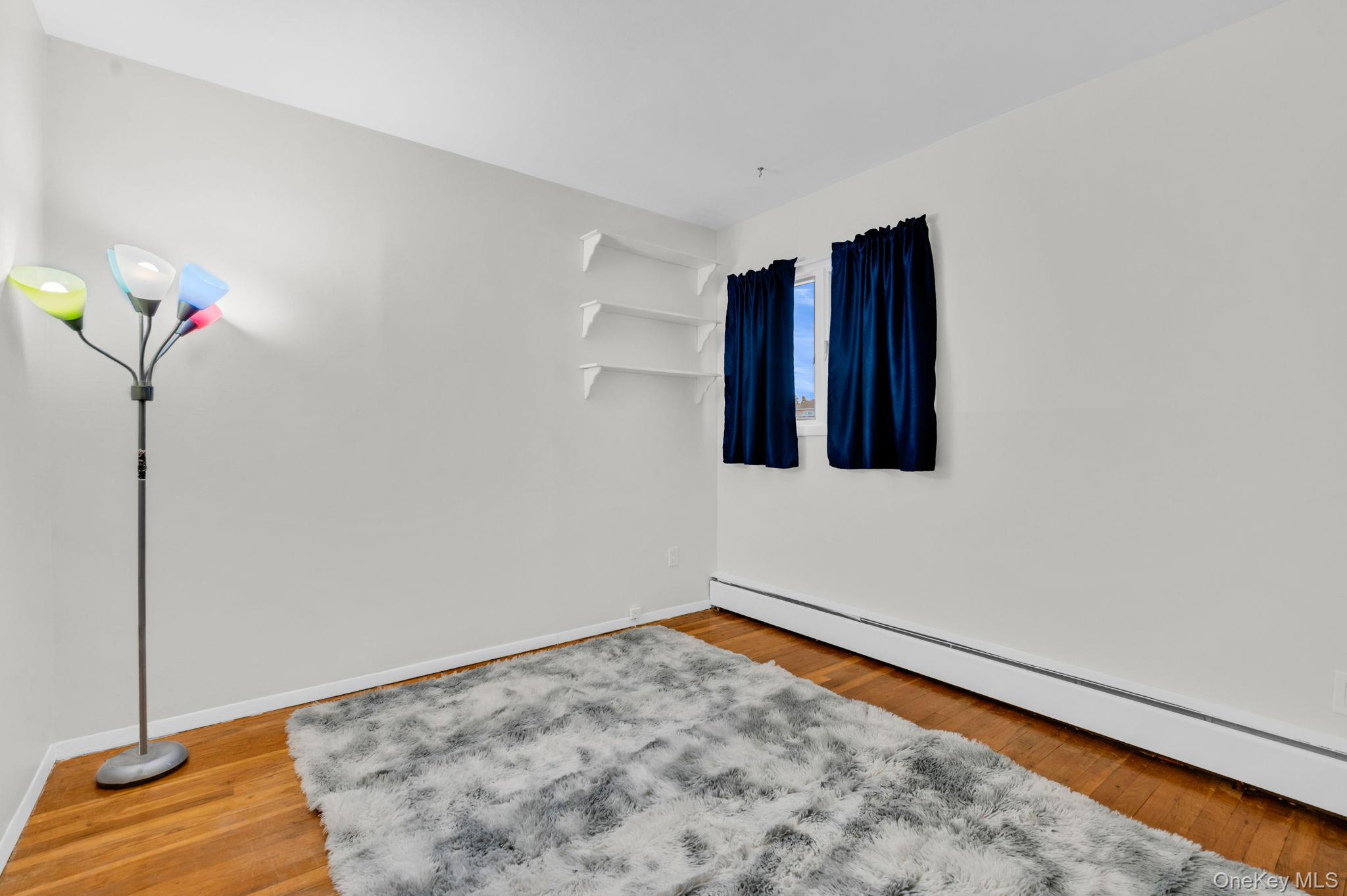 #17 photo, 266 Bayview Avenue, Massapequa , NY 11758