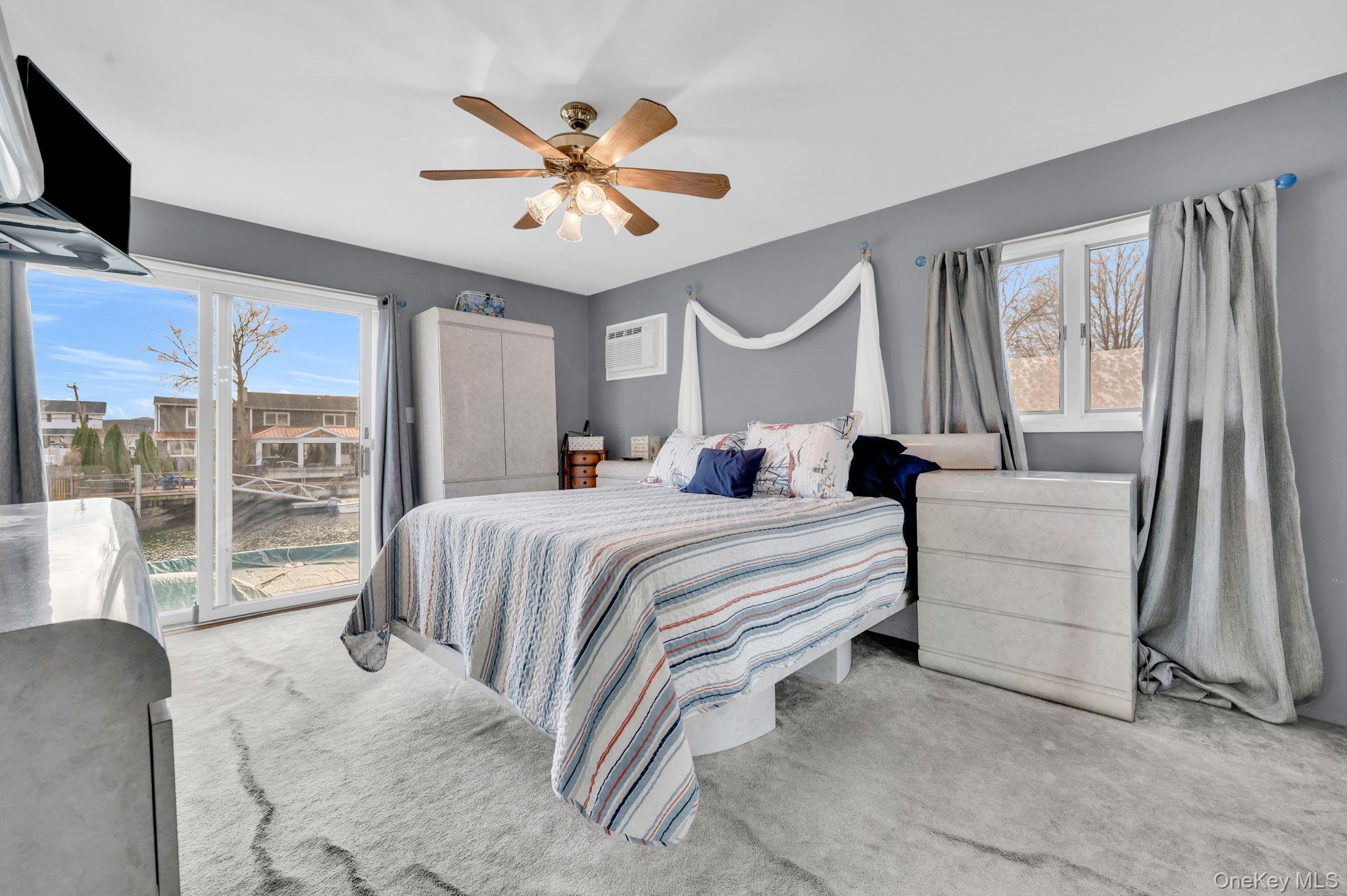 #19 photo, 266 Bayview Avenue, Massapequa , NY 11758