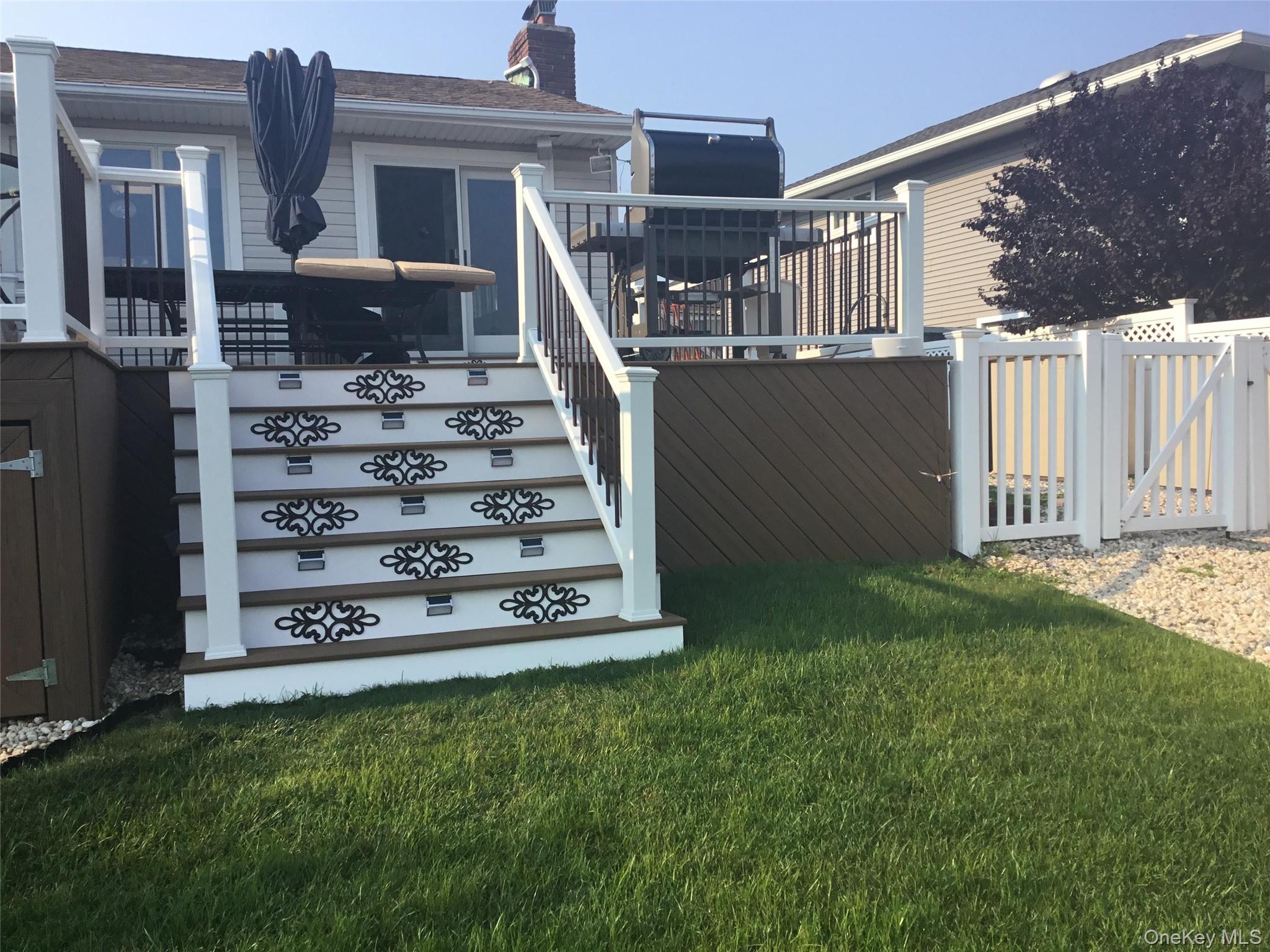 #9 photo, 266 Bayview Avenue, Massapequa , NY 11758