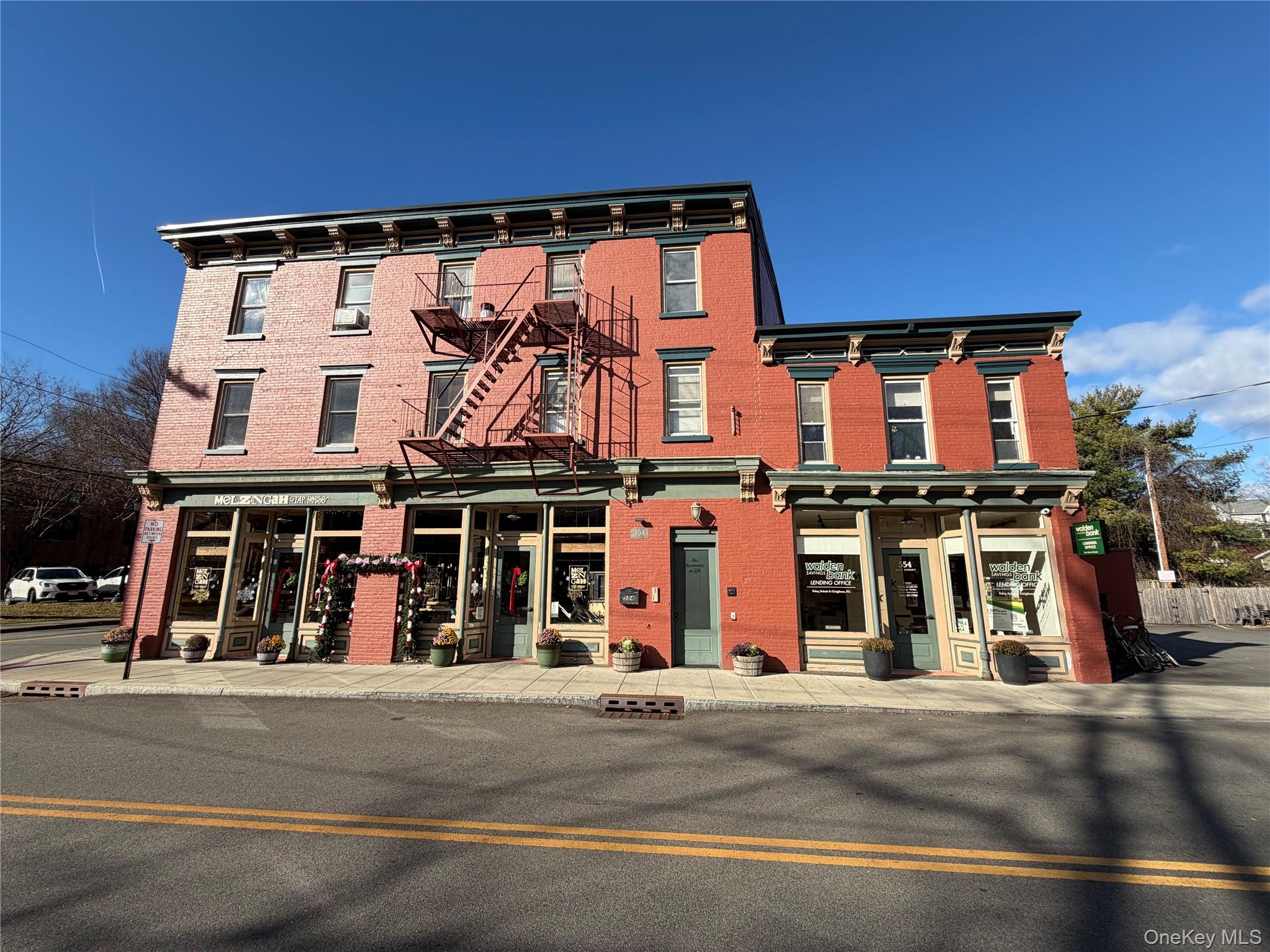 #1 photo, 554 Main, Beacon , NY 12508