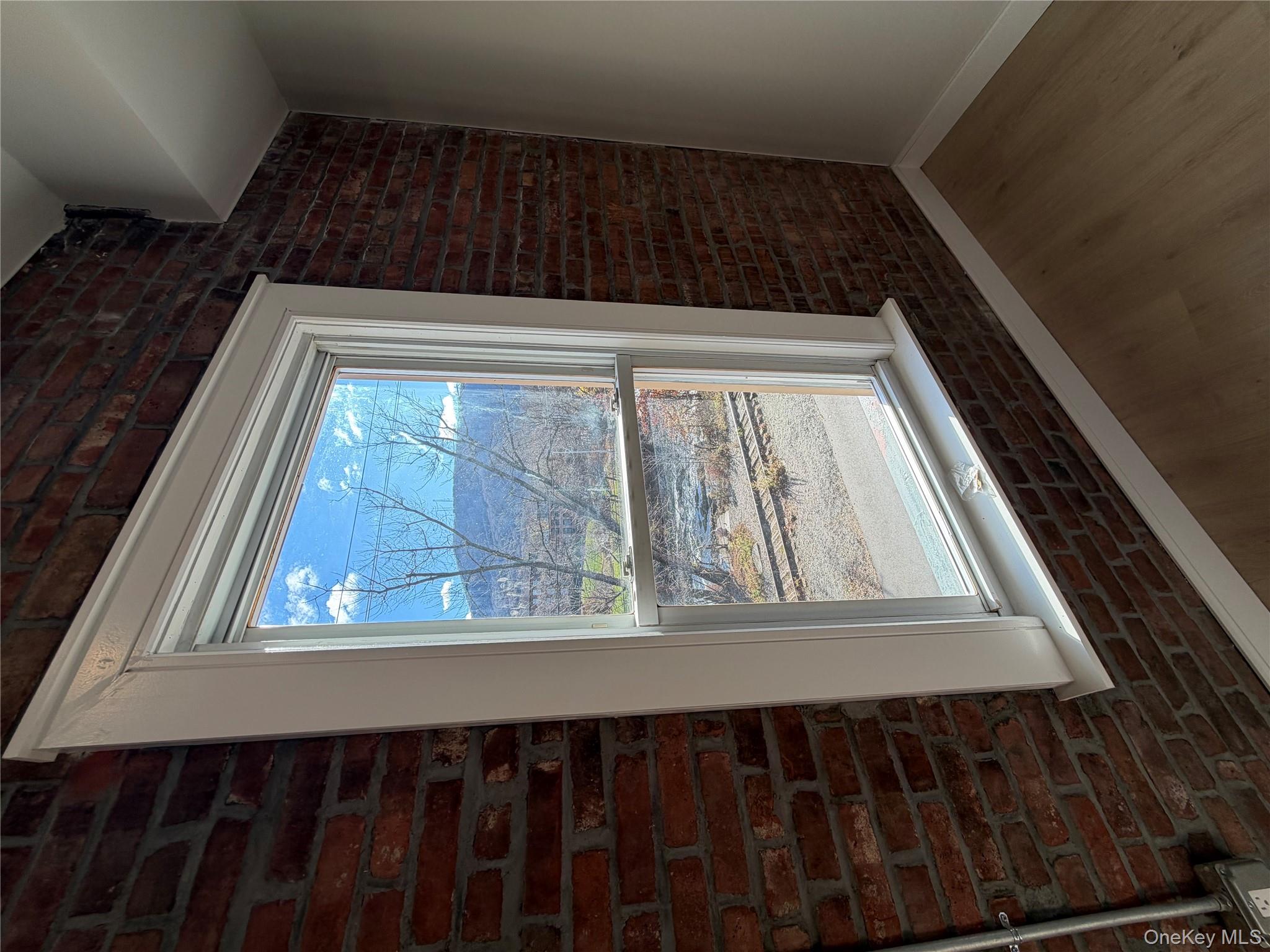 #10 photo, 554 Main, Beacon , NY 12508