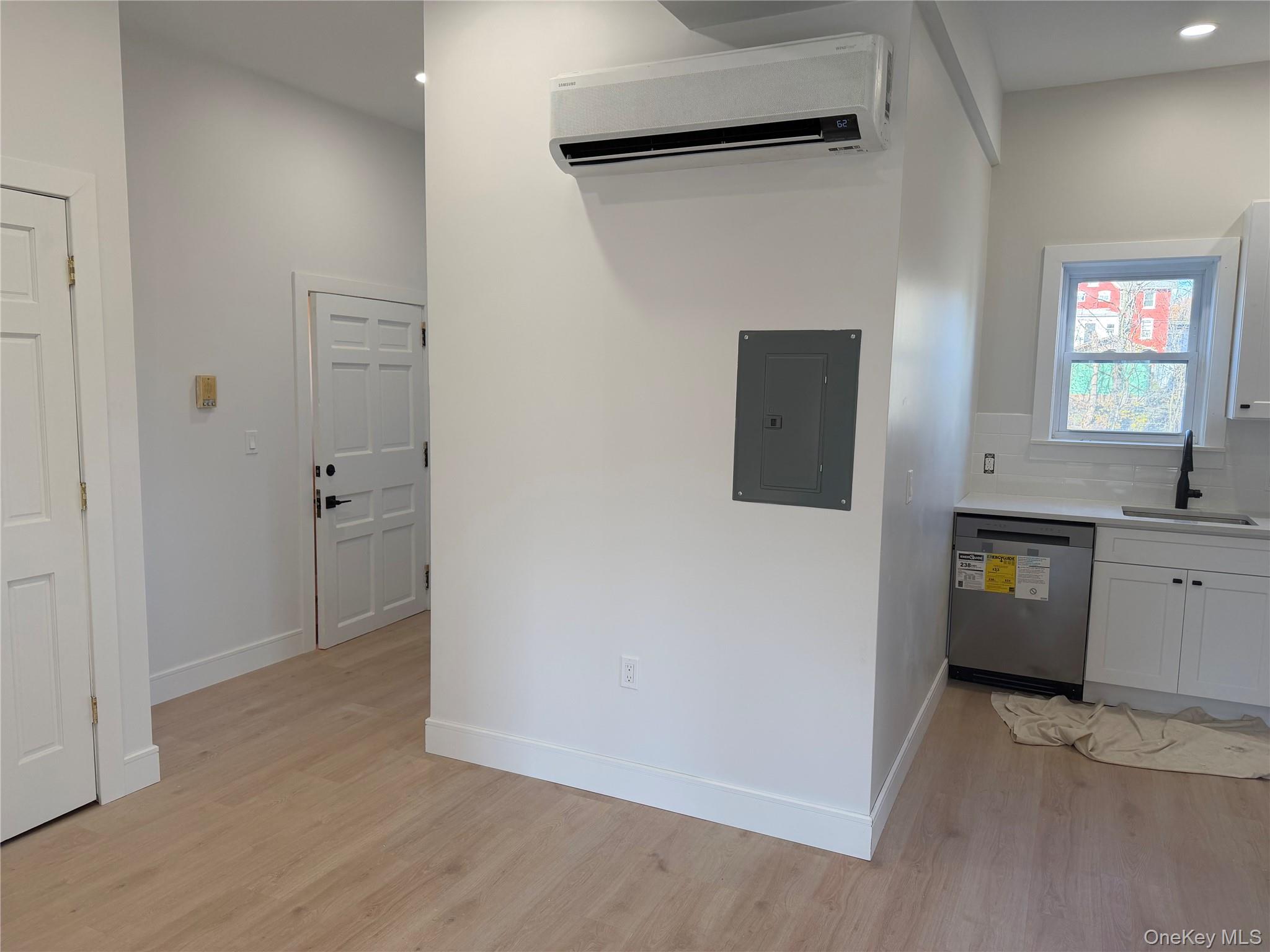 #3 photo, 554 Main, Beacon , NY 12508