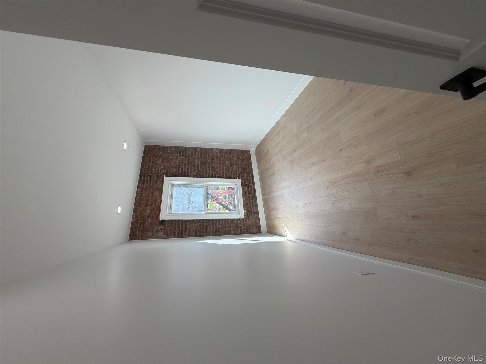 #4 photo, 554 Main, Beacon , NY 12508