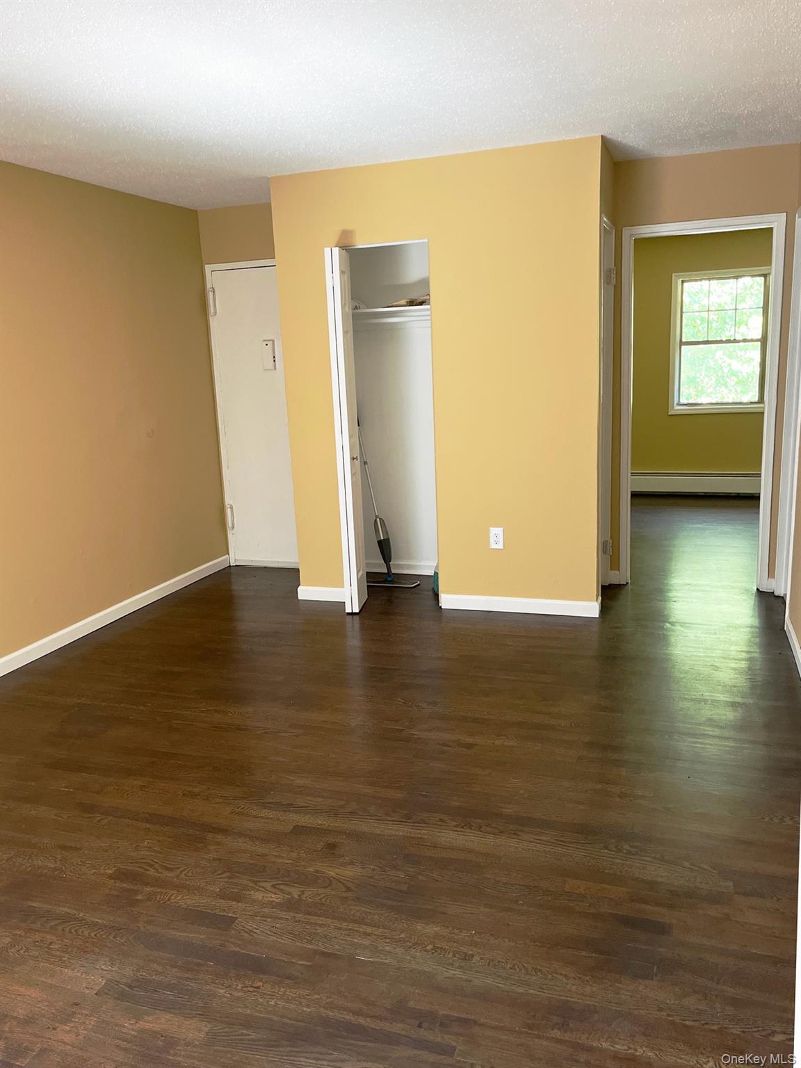 #3 photo, 1403 Barclay Manor, Newburgh , NY 12550