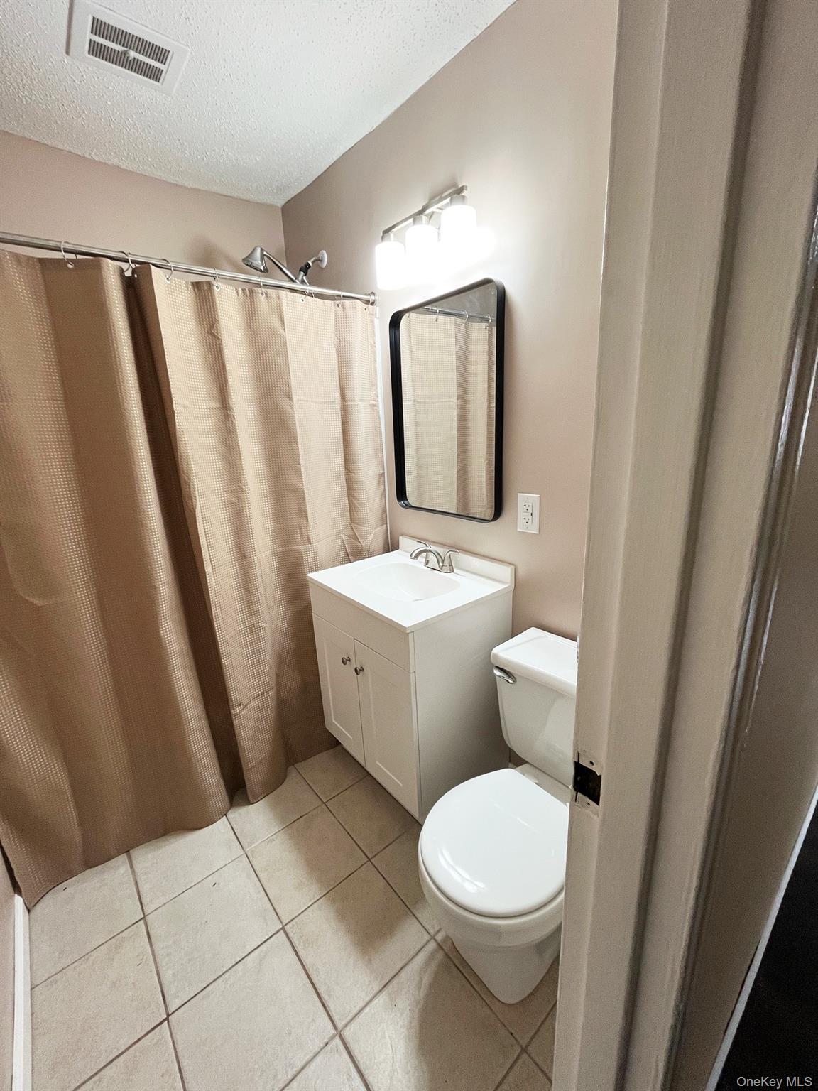 #9 photo, 1403 Barclay Manor, Newburgh , NY 12550