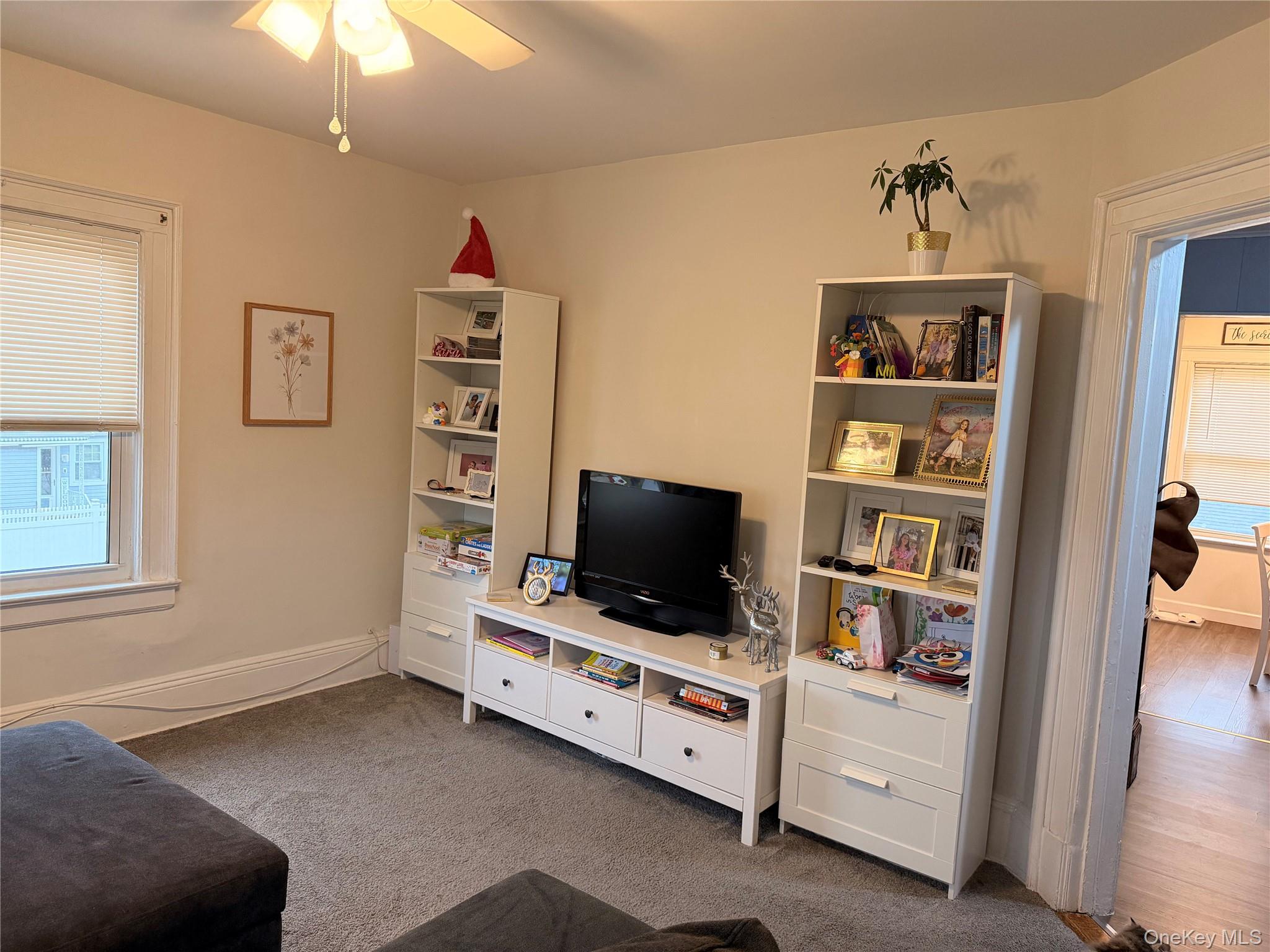 #4 photo, 65 W Windsor Parkway, 롱 아일랜드 Oceanside , NY 11572