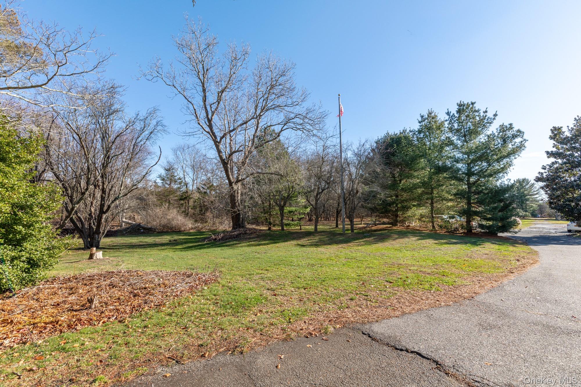 #11 photo, 1800 Sound Avenue, Mattituck , NY 11952