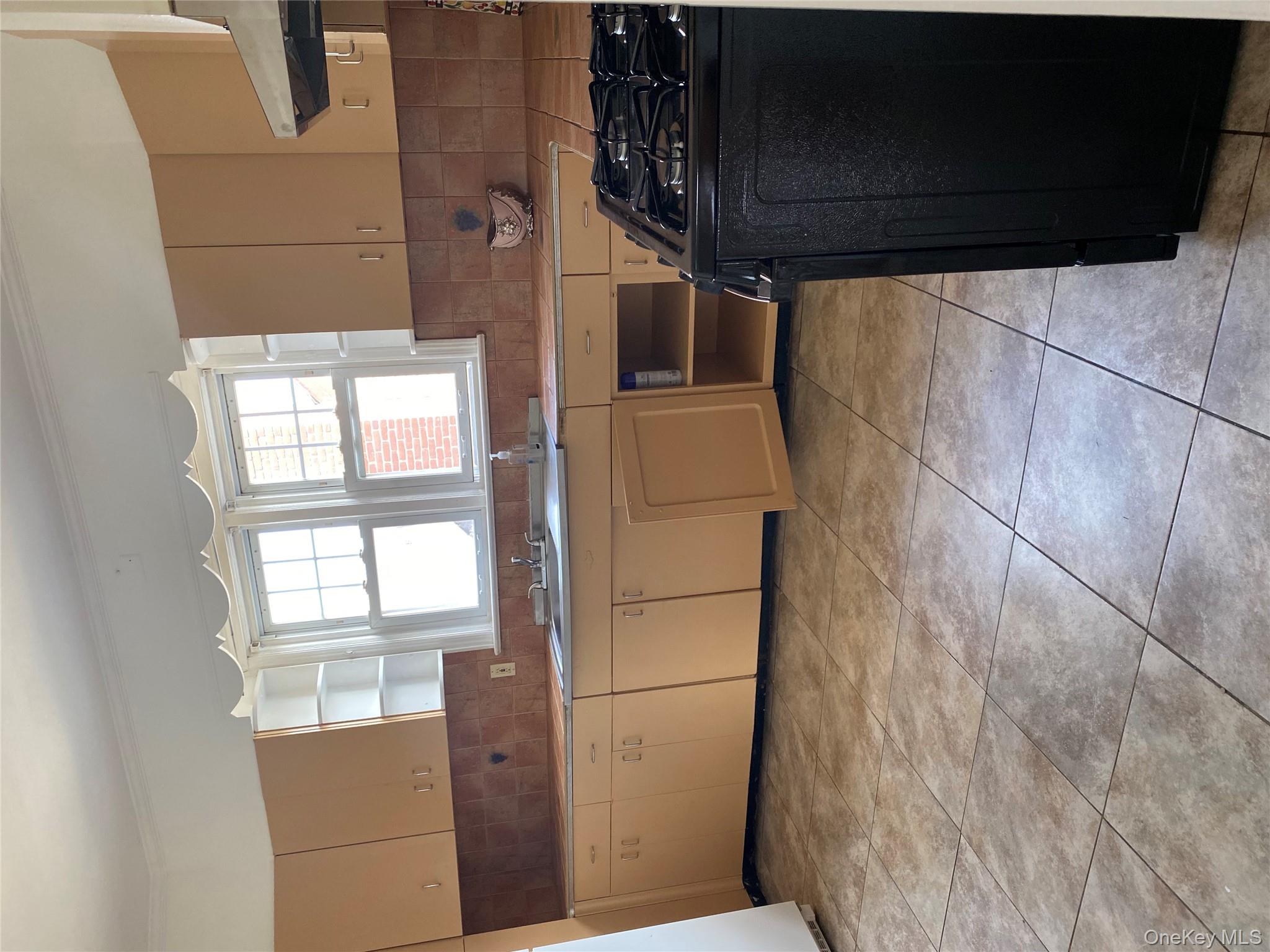 #4 photo, 192 Beech Street, Valley Stream , NY 11580