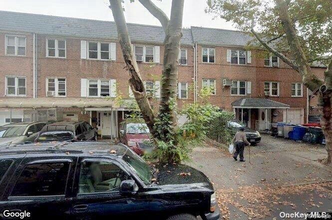 #1 photo, 32-27 92nd Street, 皇后区 艾姆赫斯特 East Elmhurst , NY 11369