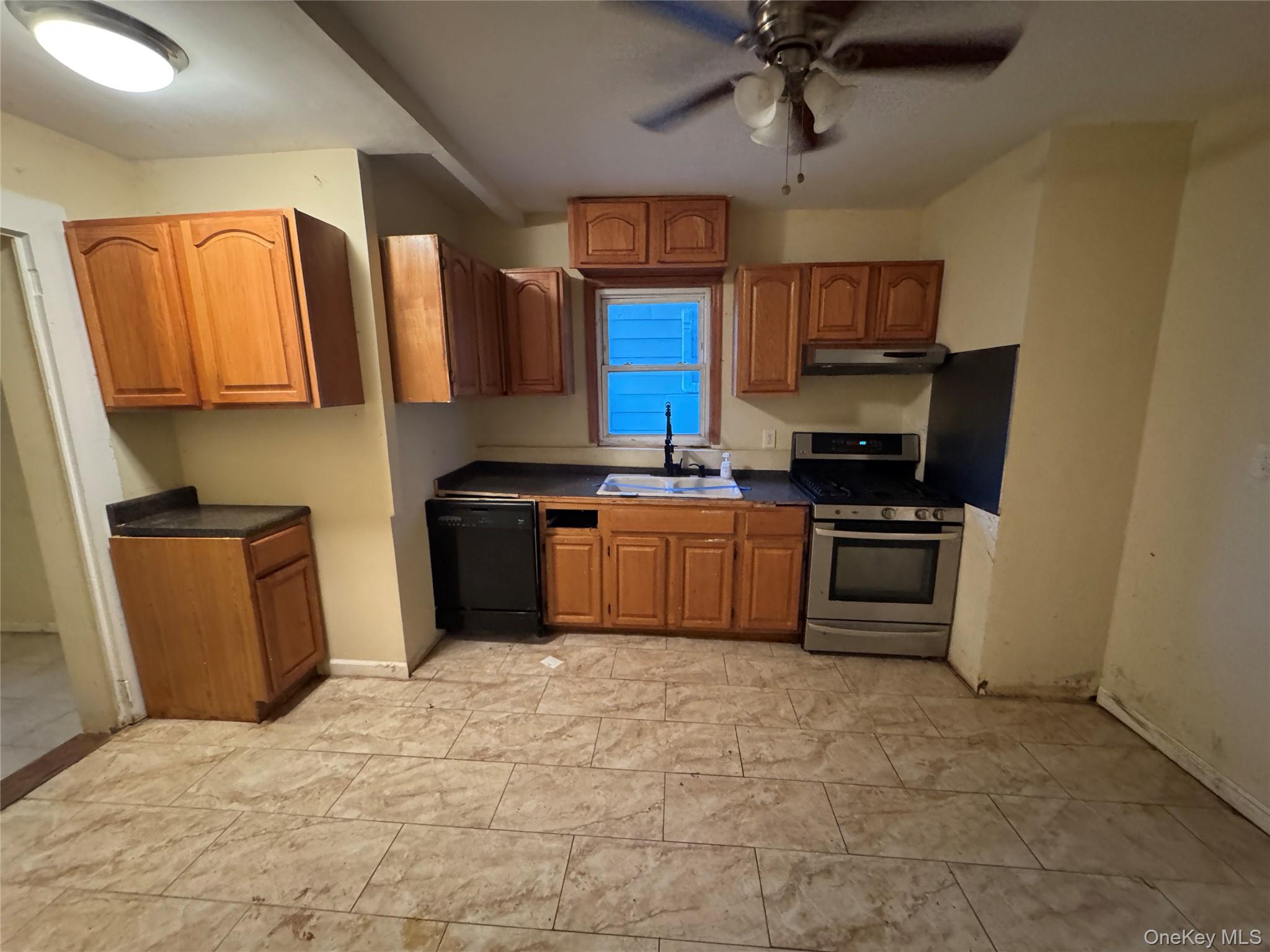 #10 photo, 142-06 116th Avenue, Jamaica , NY 11436