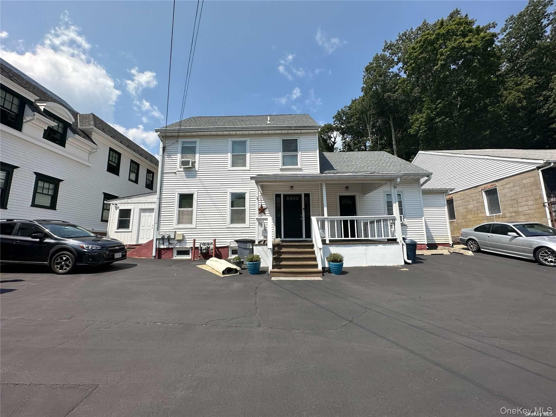 #13 photo, 239 Main Street, Northport , NY 11768