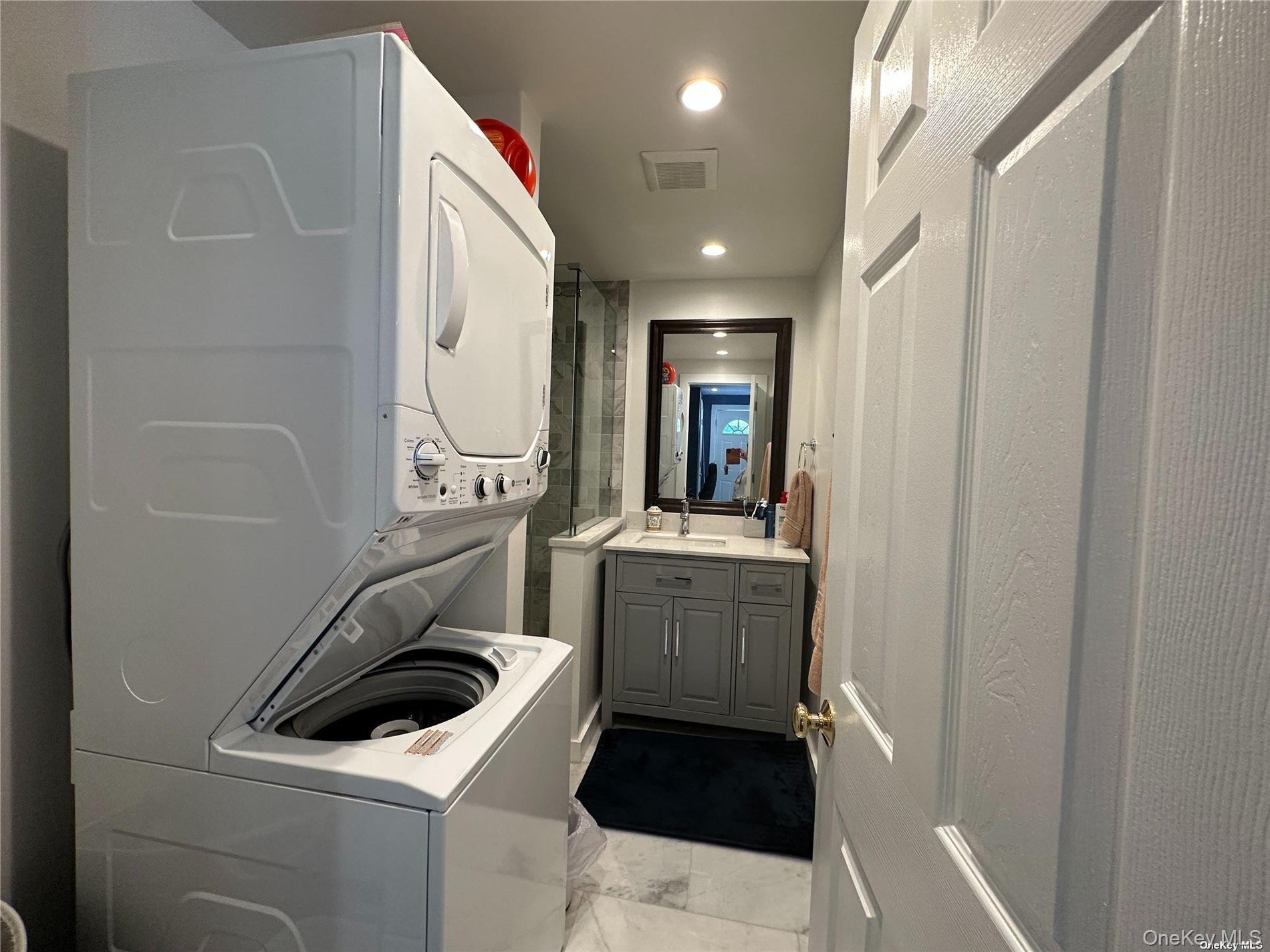 #9 photo, 239 Main Street, Northport , NY 11768