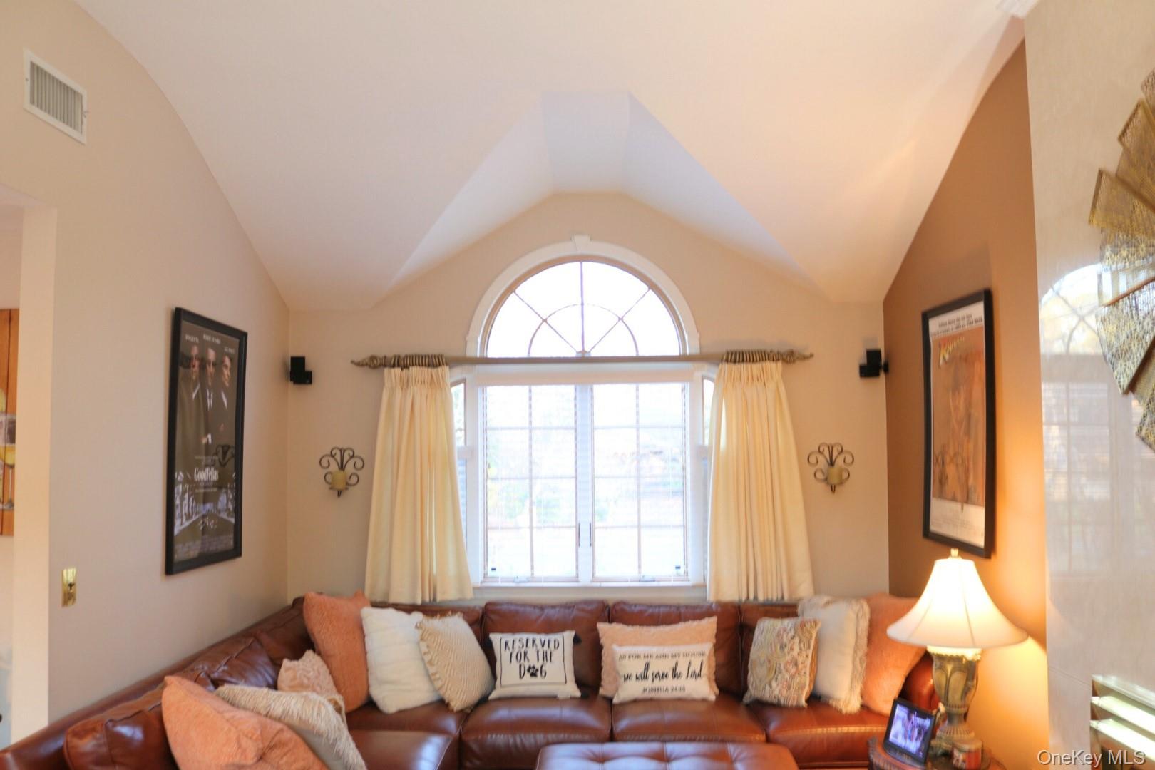 #10 photo, 35 Hastings Drive, 東長島 Ridge , NY 11961