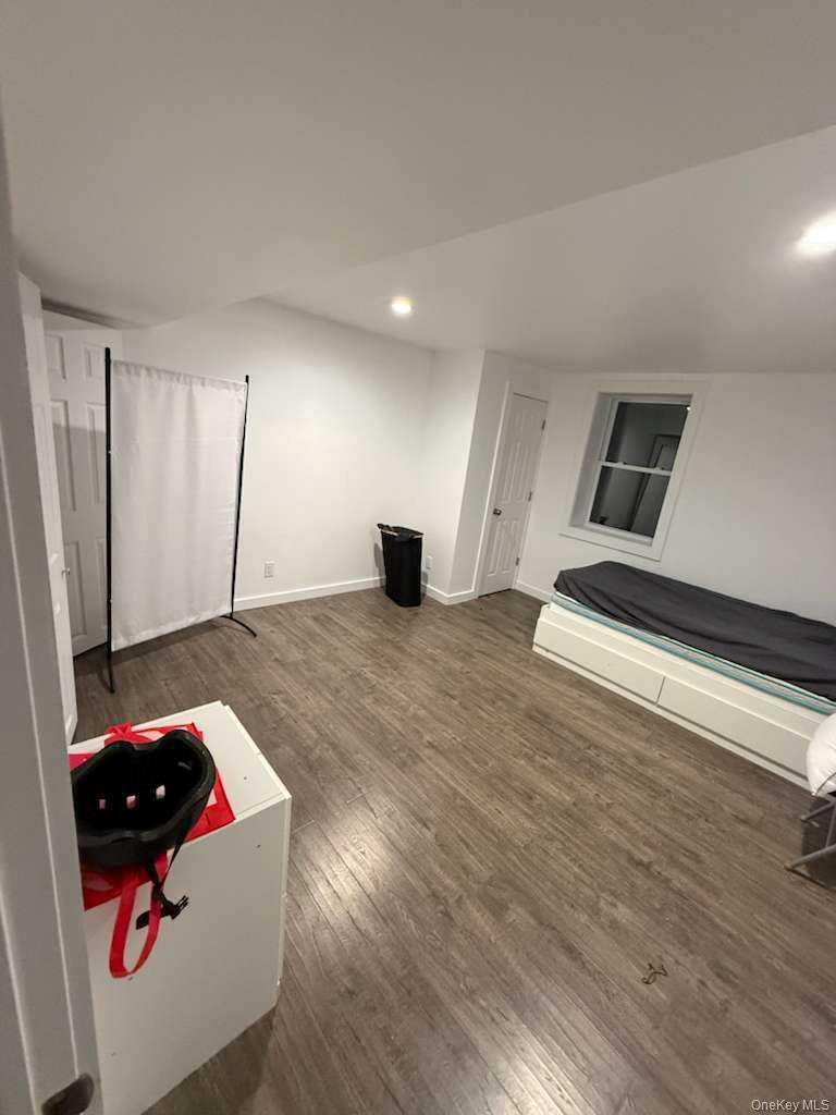 #3 photo, Hampton Bays, Hampton Bays , NY 11946