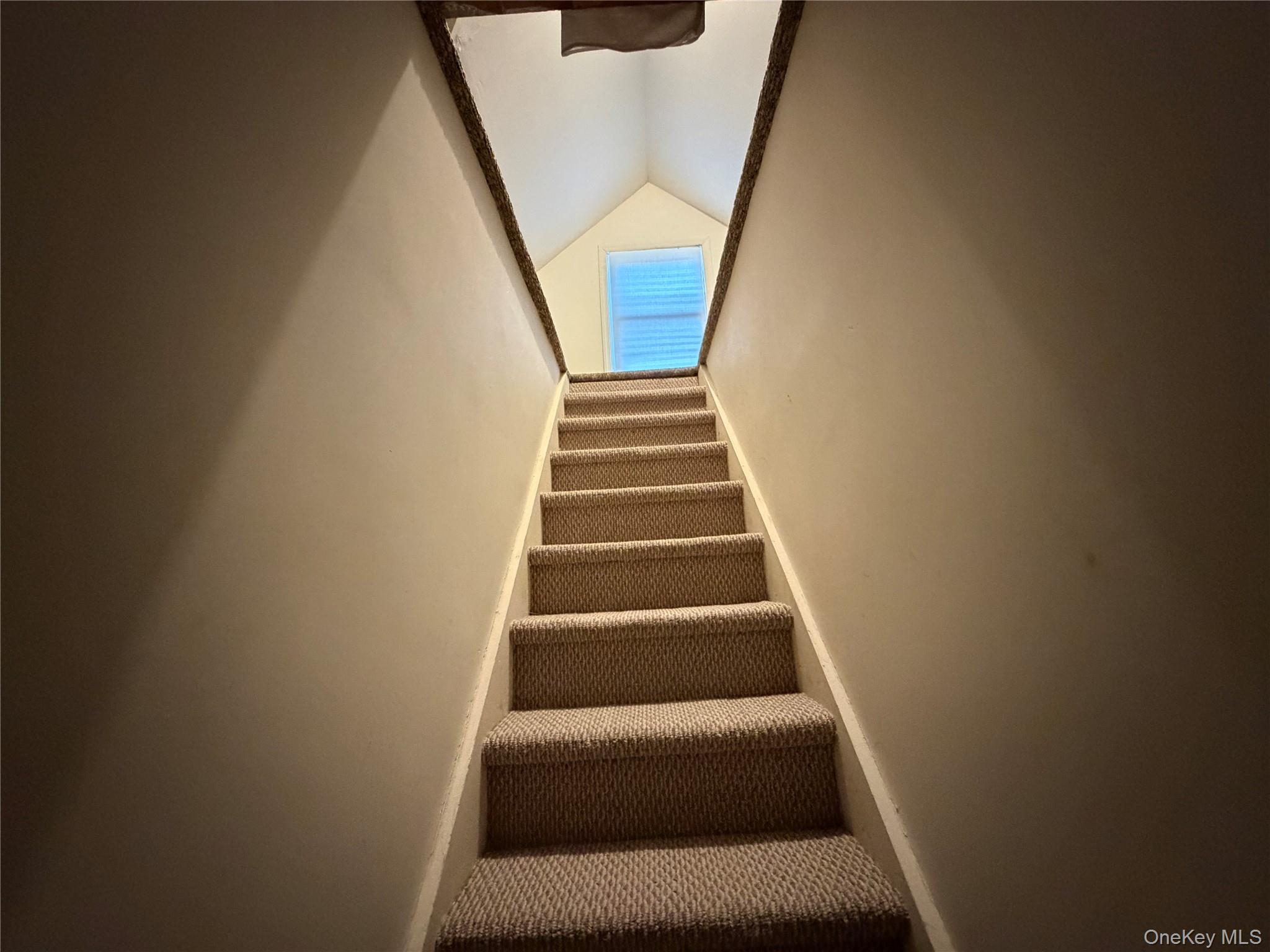 #9 photo, 75 Anstice Street, מחוז נסאו Oyster Bay , NY 11771