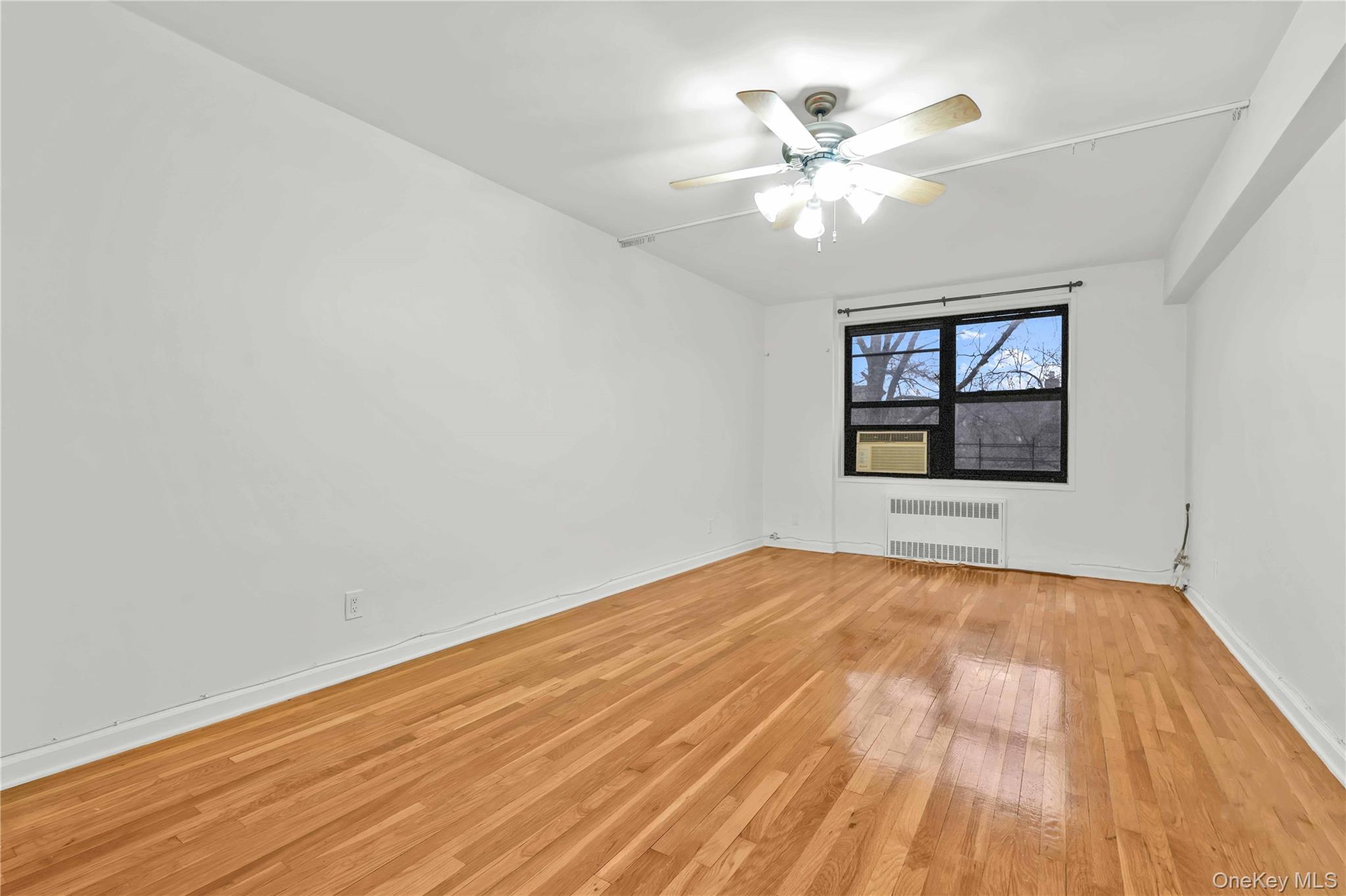 #2 photo, 142-15 26th Avenue, Flushing , NY 11354