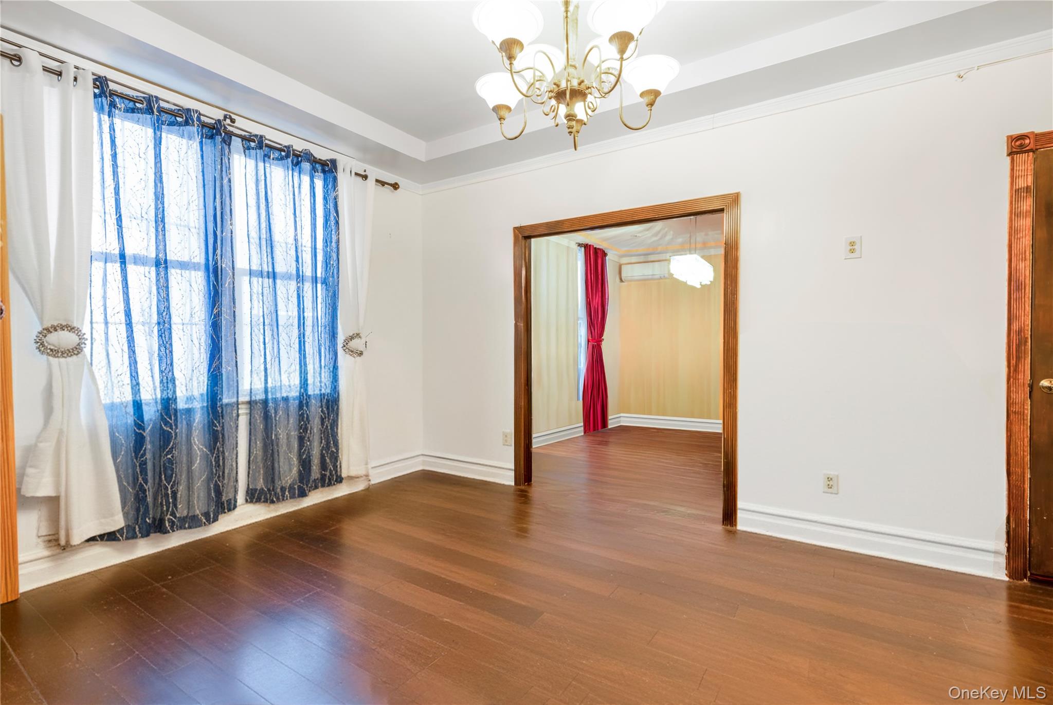 #4 photo, 853 E 49th Street, Бруклин ‖ Brooklyn , NY 11203