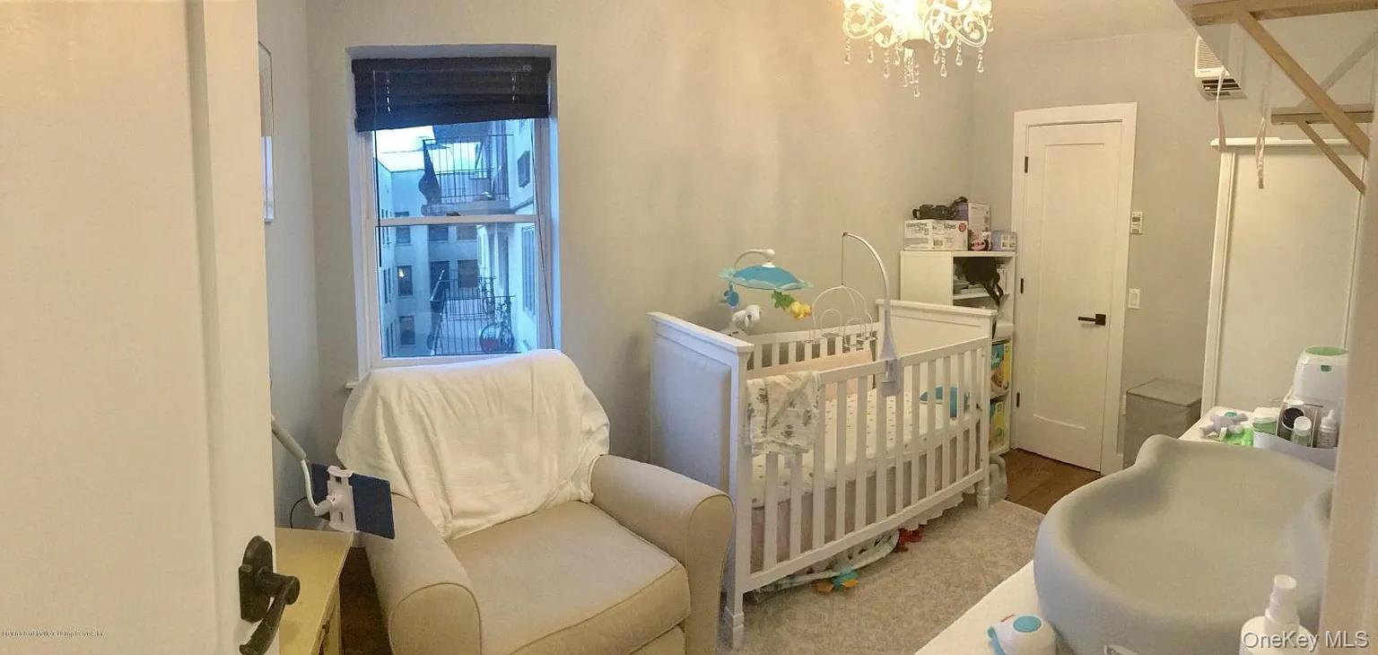 #5 photo, 9917 Shore Road, ब्रुकलीन Brooklyn , NY 11209