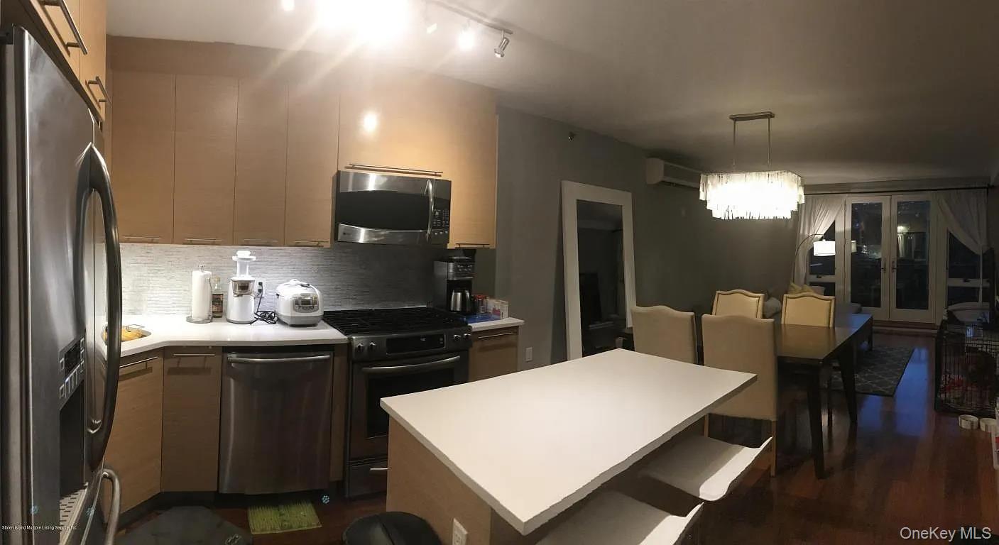 #7 photo, 9917 Shore Road, ब्रुकलीन Brooklyn , NY 11209