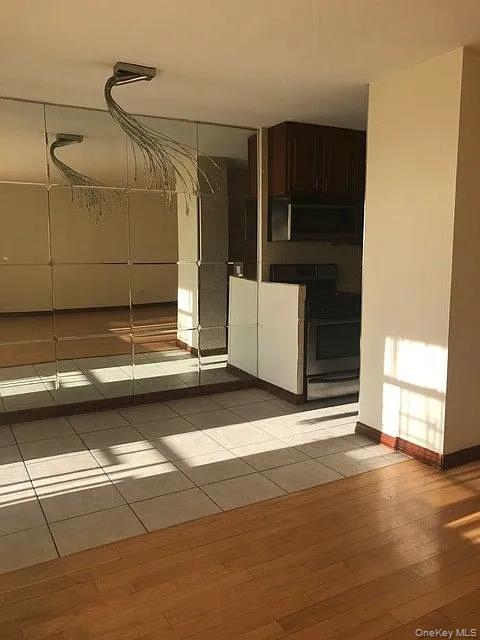 #10 photo, 2940 W 5th Street, הברונקס Brooklyn , NY 11224