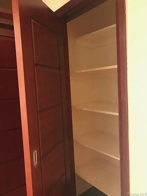 #15 photo, 2940 W 5th Street, הברונקס Brooklyn , NY 11224