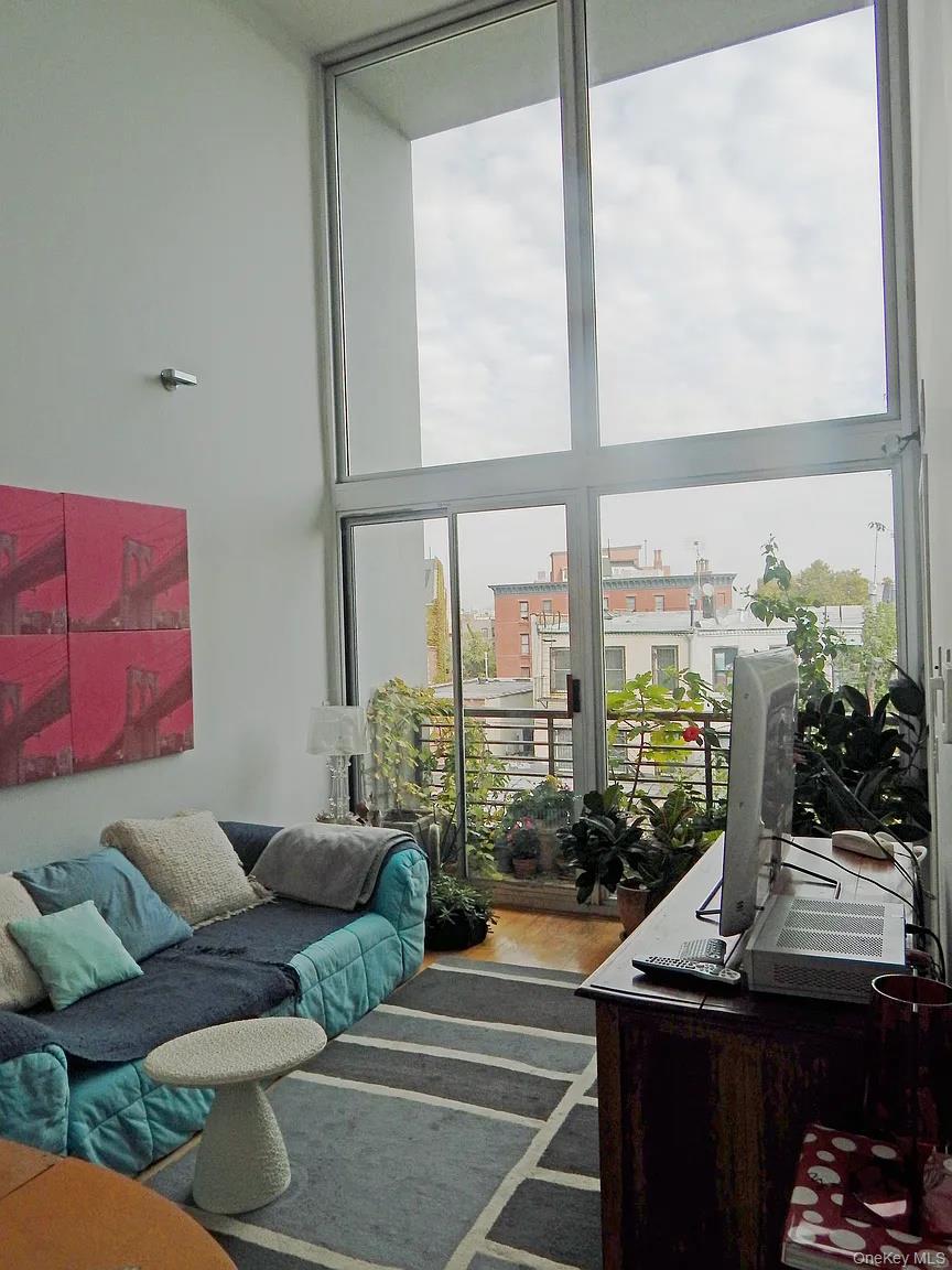 #3 photo, 925 Pacific Street, Brooklyn , NY 11238