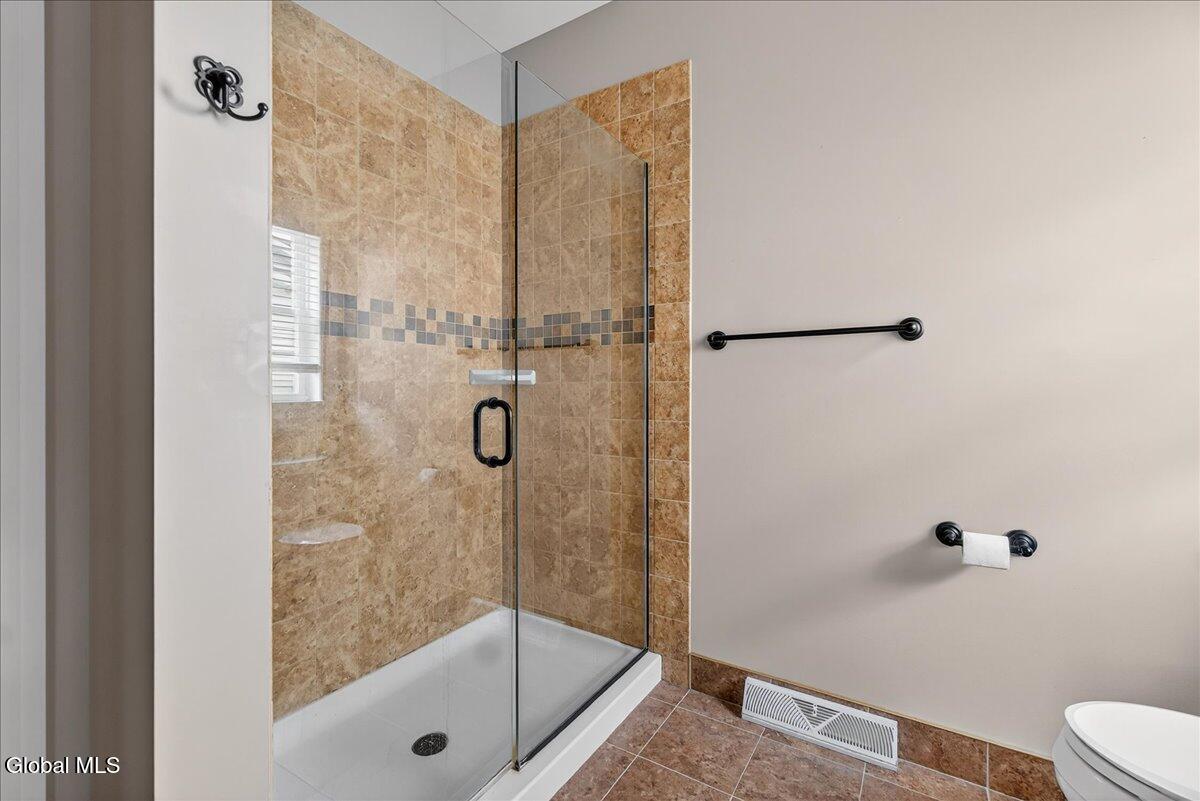 #25 photo, 18 Lakepointe Way, 纽约州 Stillwater , NY 12866