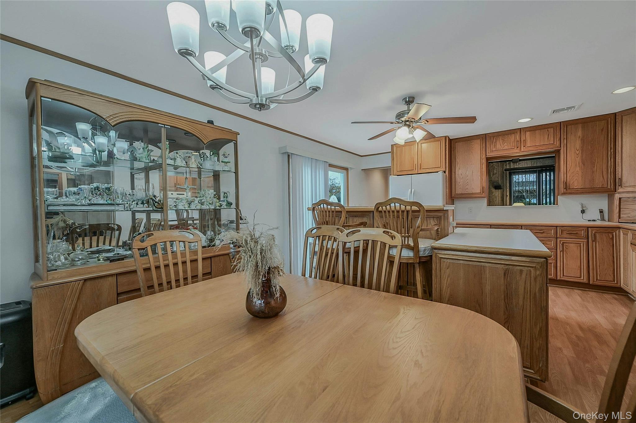 #11 photo, 66 Rosemary Place, מחוז סאפוק East Islip , NY 11730