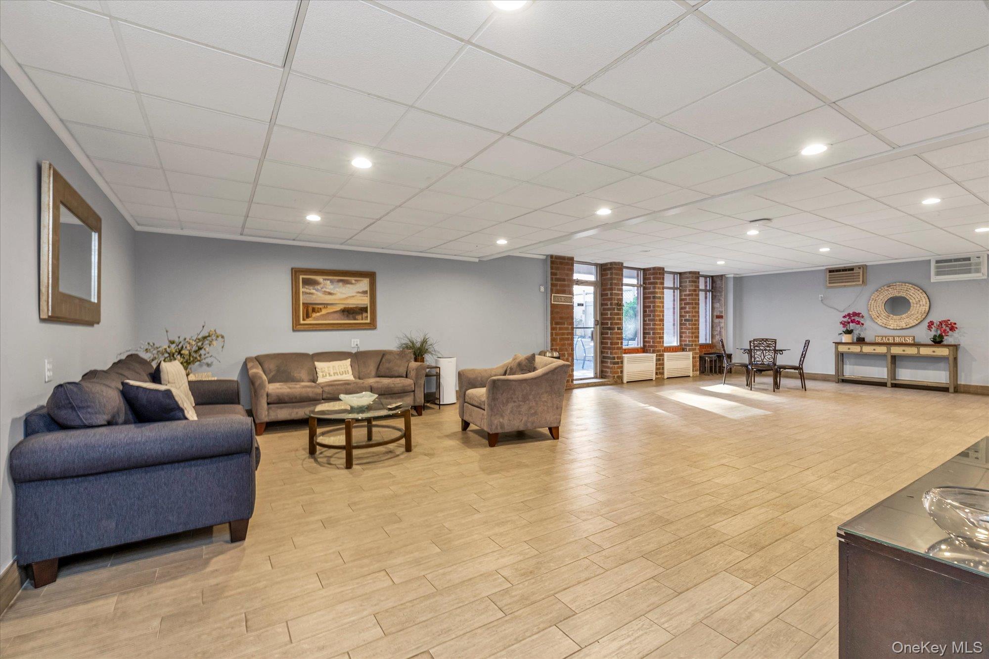 #13 photo, 740 Broadway, 长岛 长滩 Long Beach , NY 11561