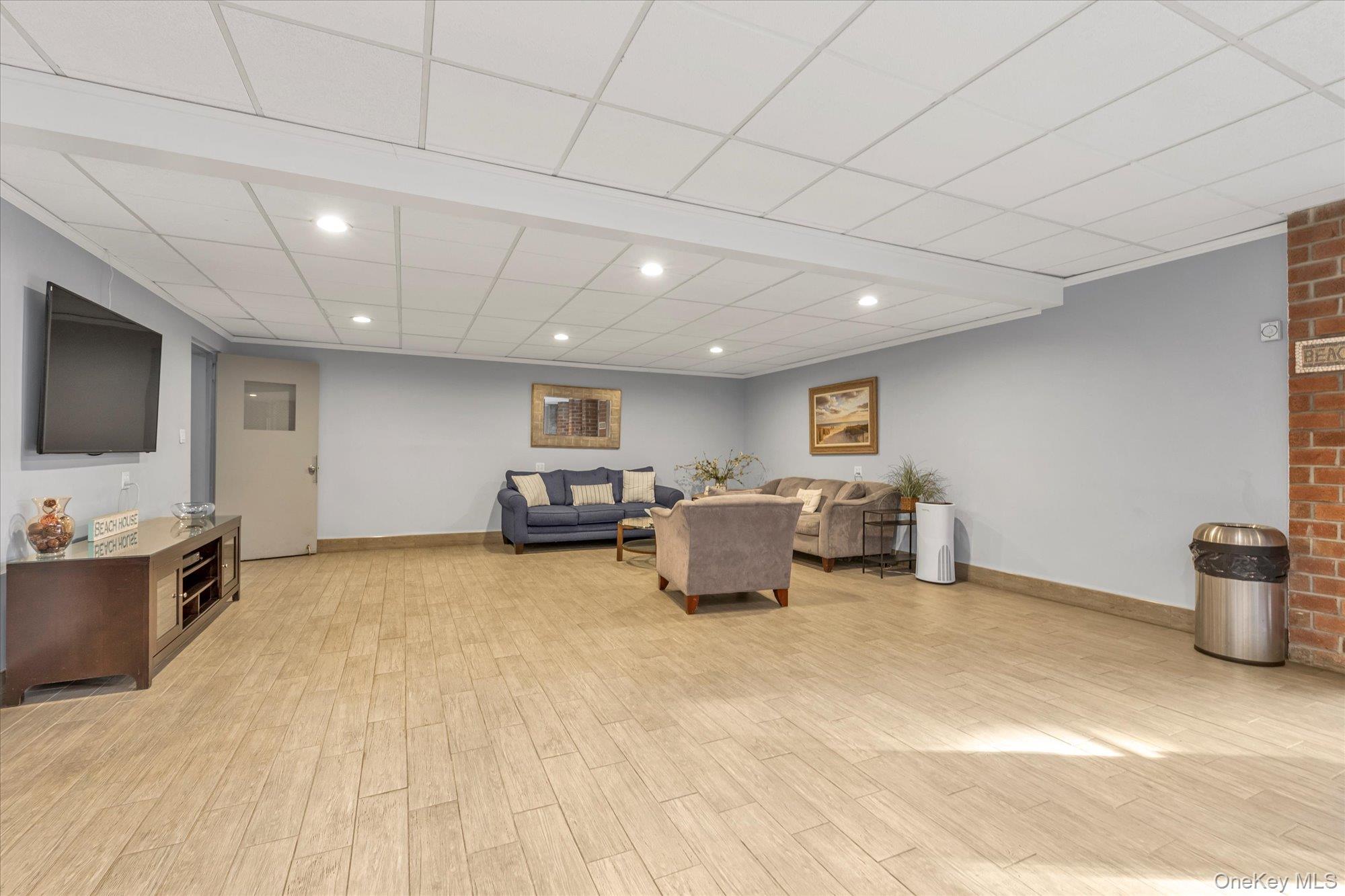 #14 photo, 740 Broadway, 长岛 长滩 Long Beach , NY 11561