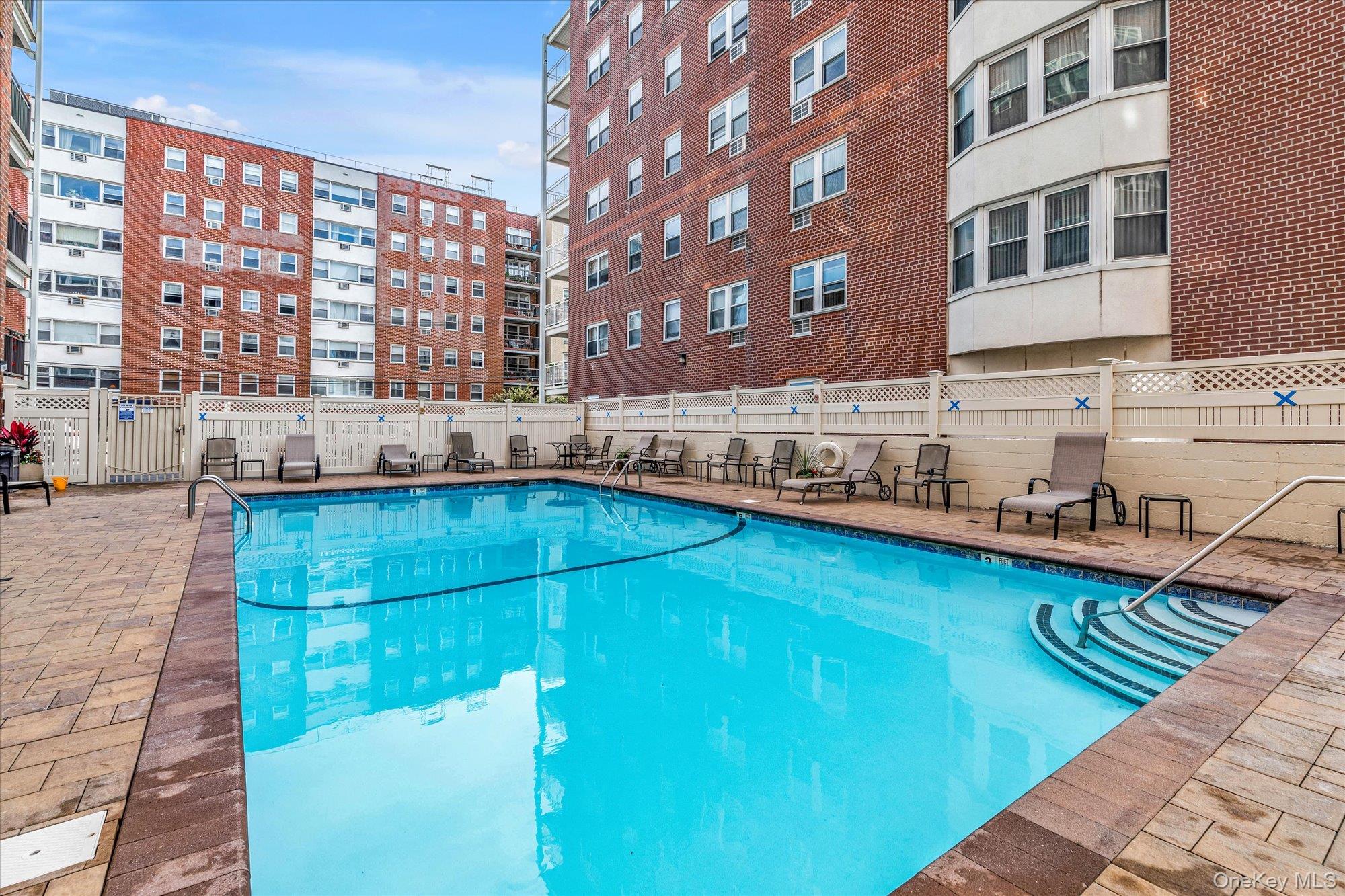 #17 photo, 740 Broadway, 长岛 长滩 Long Beach , NY 11561