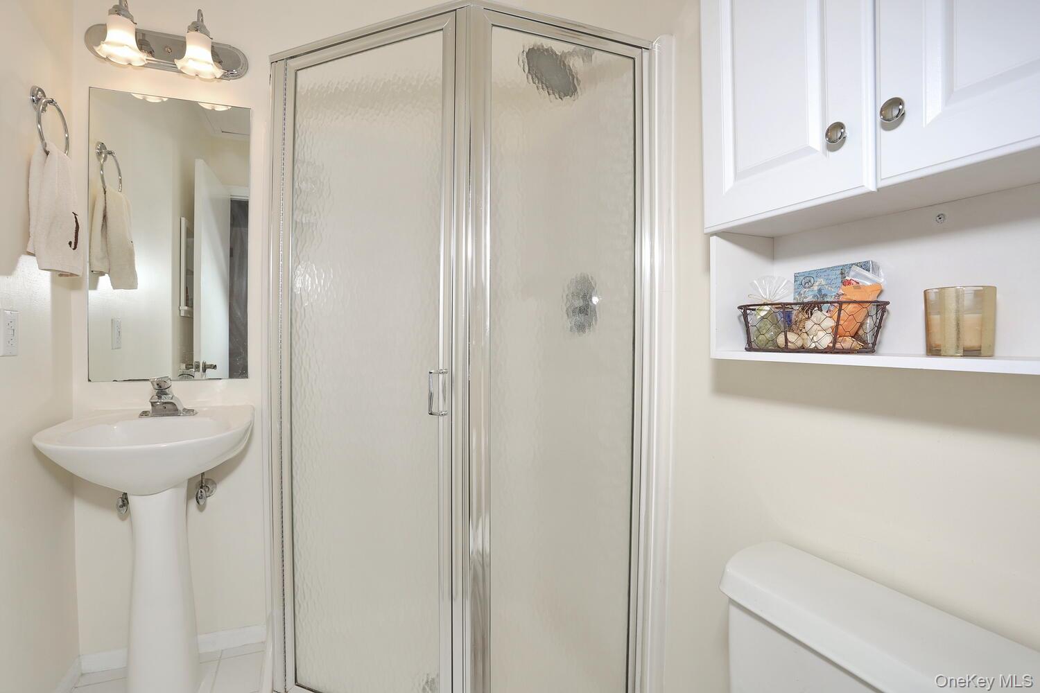 #18 photo, 262 E Crooked Hill Road, Pearl River , NY 10965