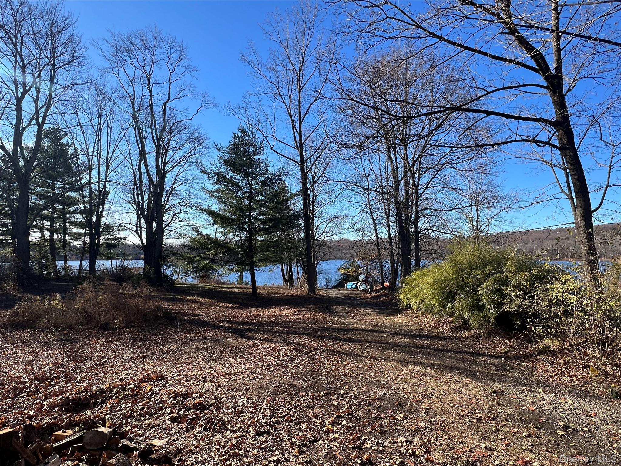 #4 photo, 304 Round Lake Terrace, Monroe , NY 10950