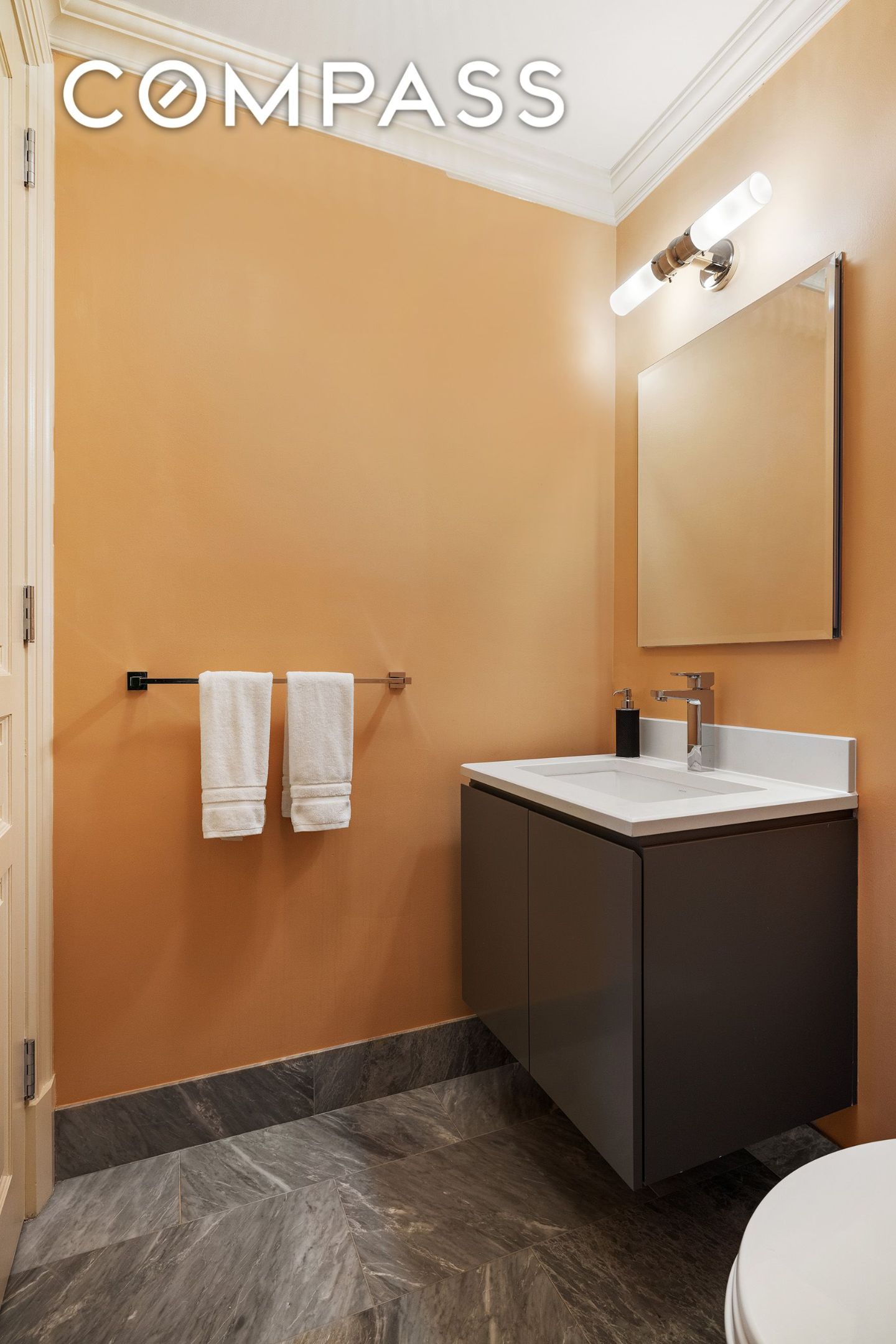 #13 photo, 29 E 64th Street, Lenox Hill , NY 10065