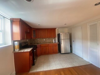 #4 photo, Glendale, Glendale , NY 11385