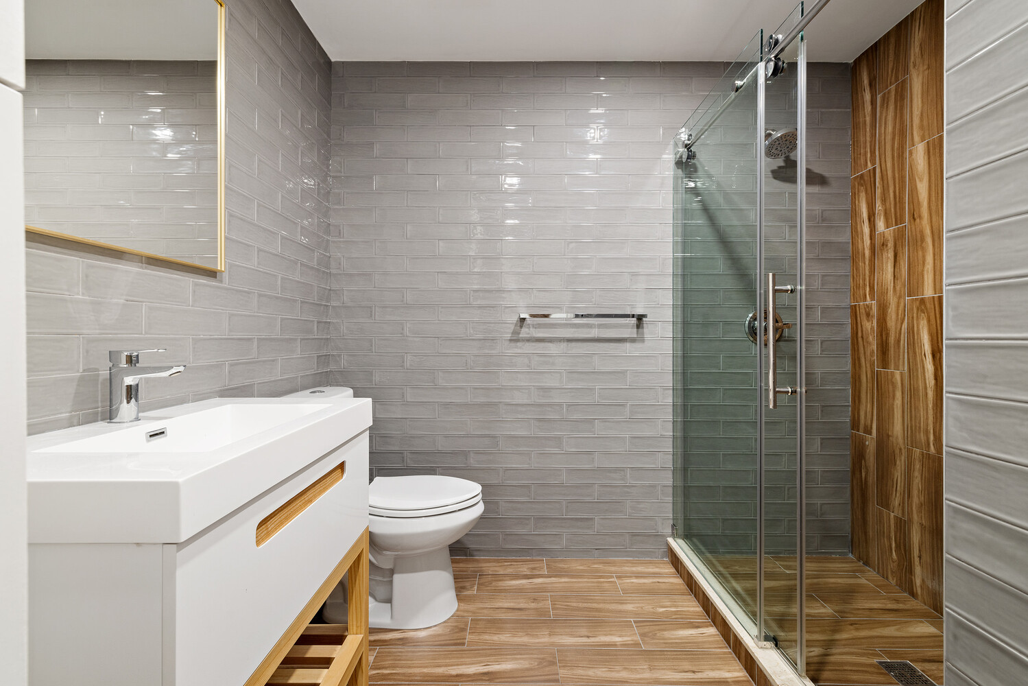 #20 photo, 172 SCHAEFER Street, Bushwick , NY 11207