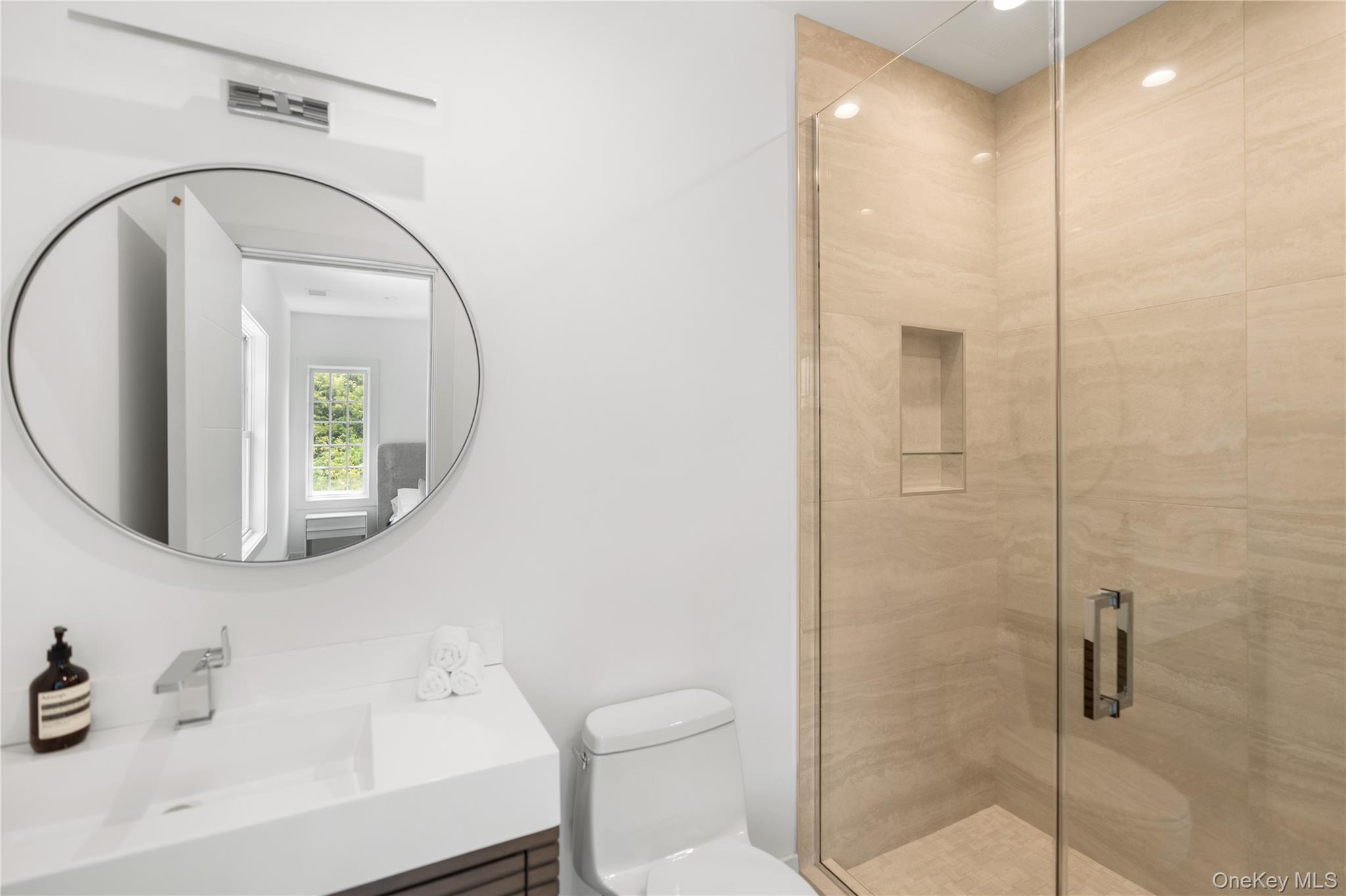 #20 photo, 100 Narrow Lane, 롱 아일랜드 Southampton , NY 11968