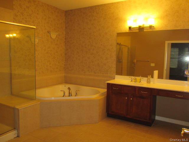 #12 photo, 177 Melody Court, 东长岛 Brookhaven , NY 11941