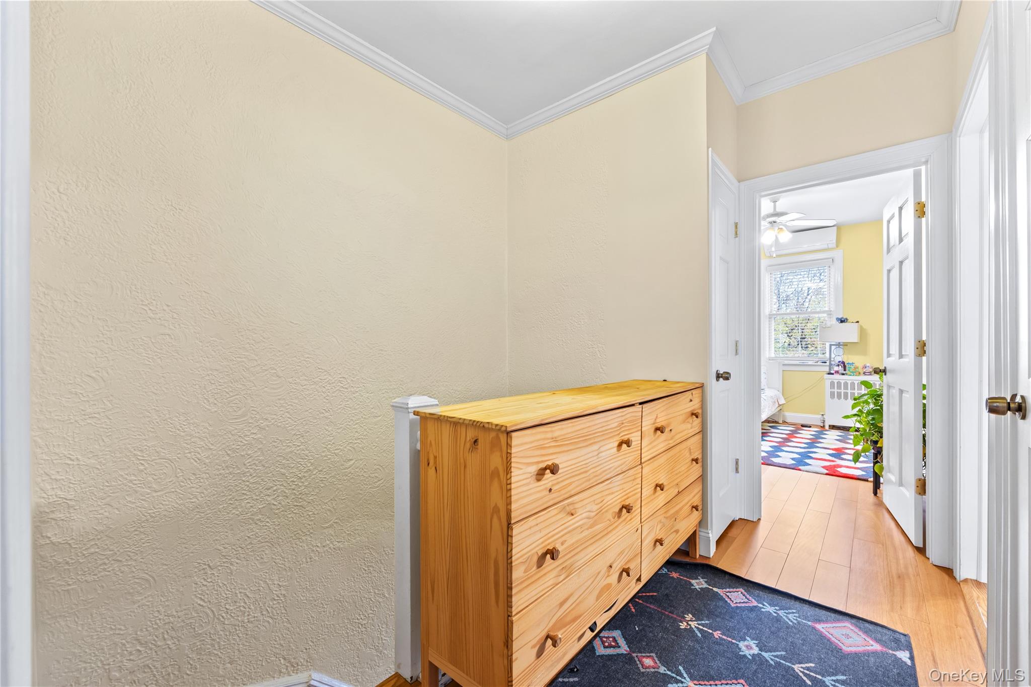 #12 photo, 32-20 213th Street, Куинс ‖ Bayside , NY 11361