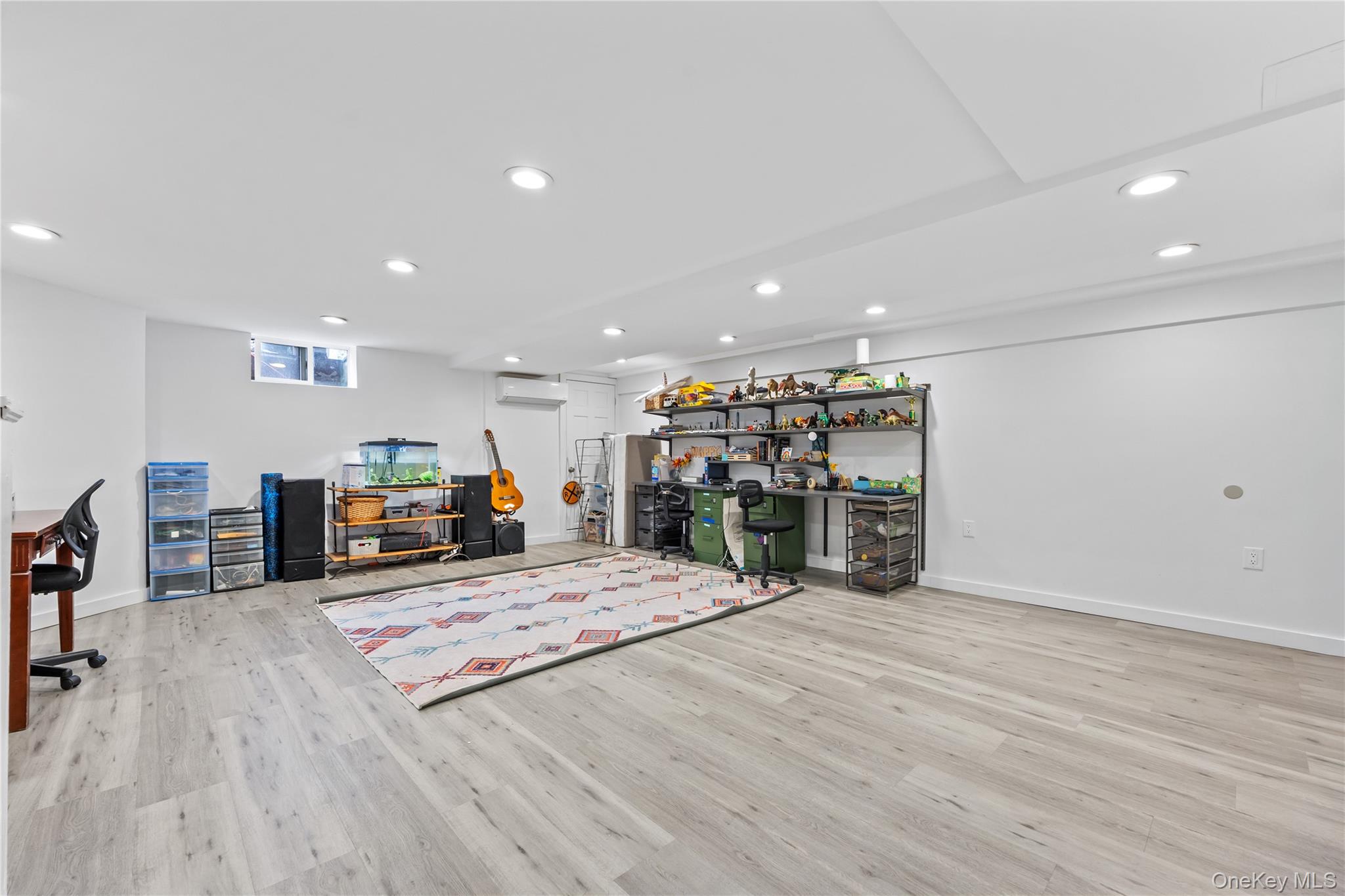 #20 photo, 32-20 213th Street, Куинс ‖ Bayside , NY 11361