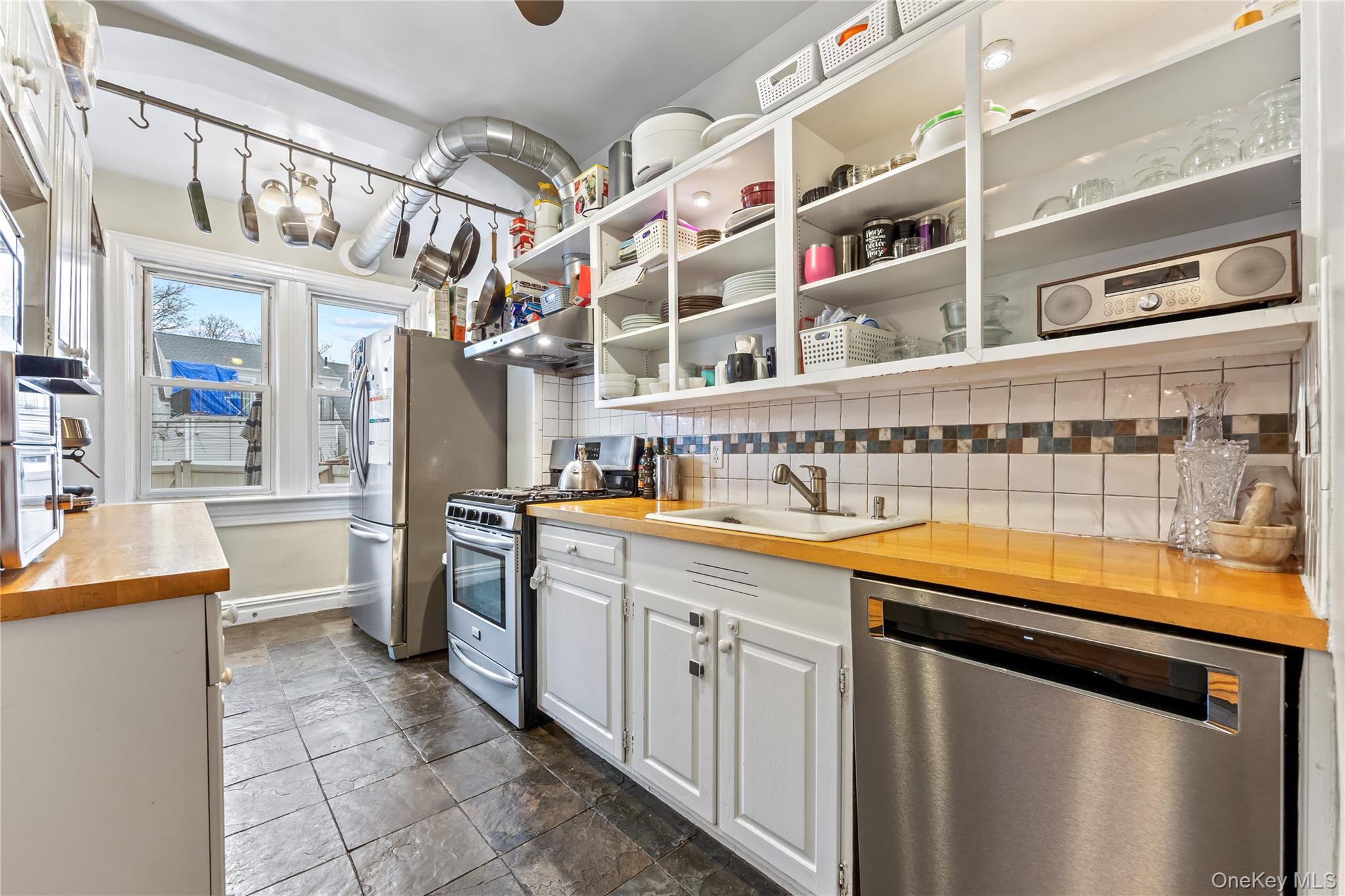 #9 photo, 32-20 213th Street, Куинс ‖ Bayside , NY 11361