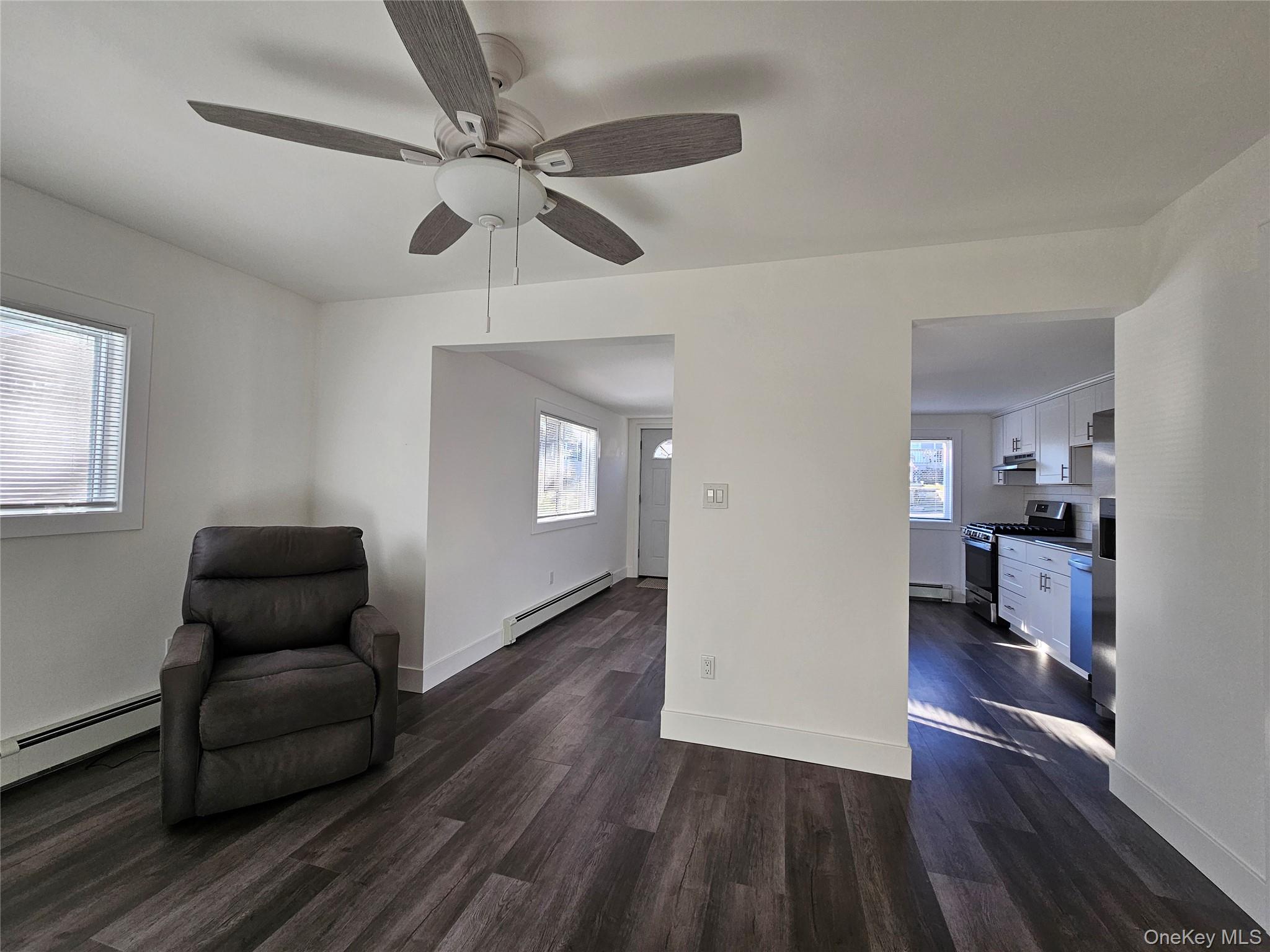 #8 photo, 133 Denton Street, 东长岛 Patchogue , NY 11772