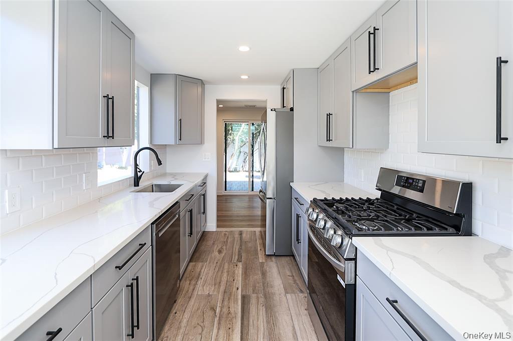 #3 photo, 2 Park Avenue, नासाउ काउंटी Greenvale , NY 11548