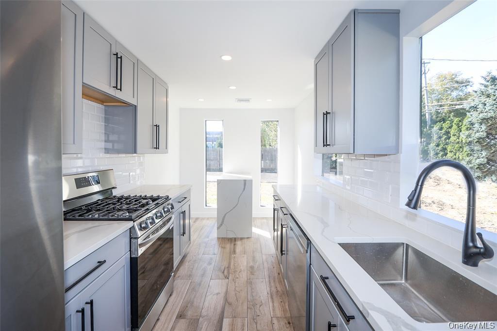 #5 photo, 2 Park Avenue, नासाउ काउंटी Greenvale , NY 11548