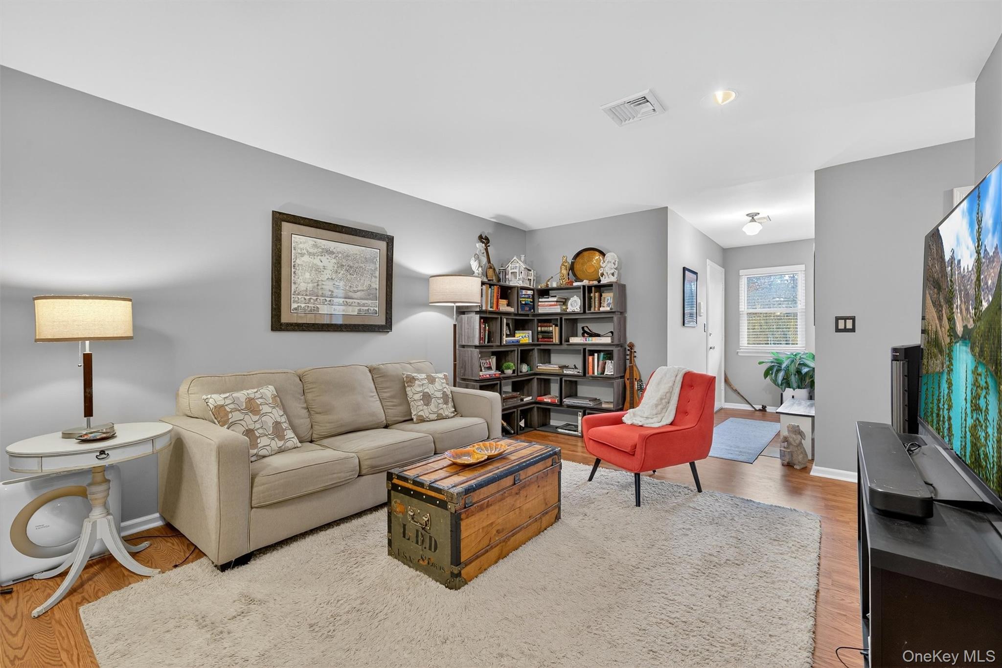 #7 photo, 52 Milford Lane, Suffern , NY 10901