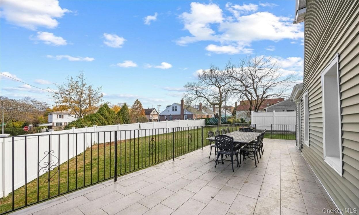 #19 photo, 146-36 13th Avenue, 뉴욕퀸즈 Whitestone , NY 11357