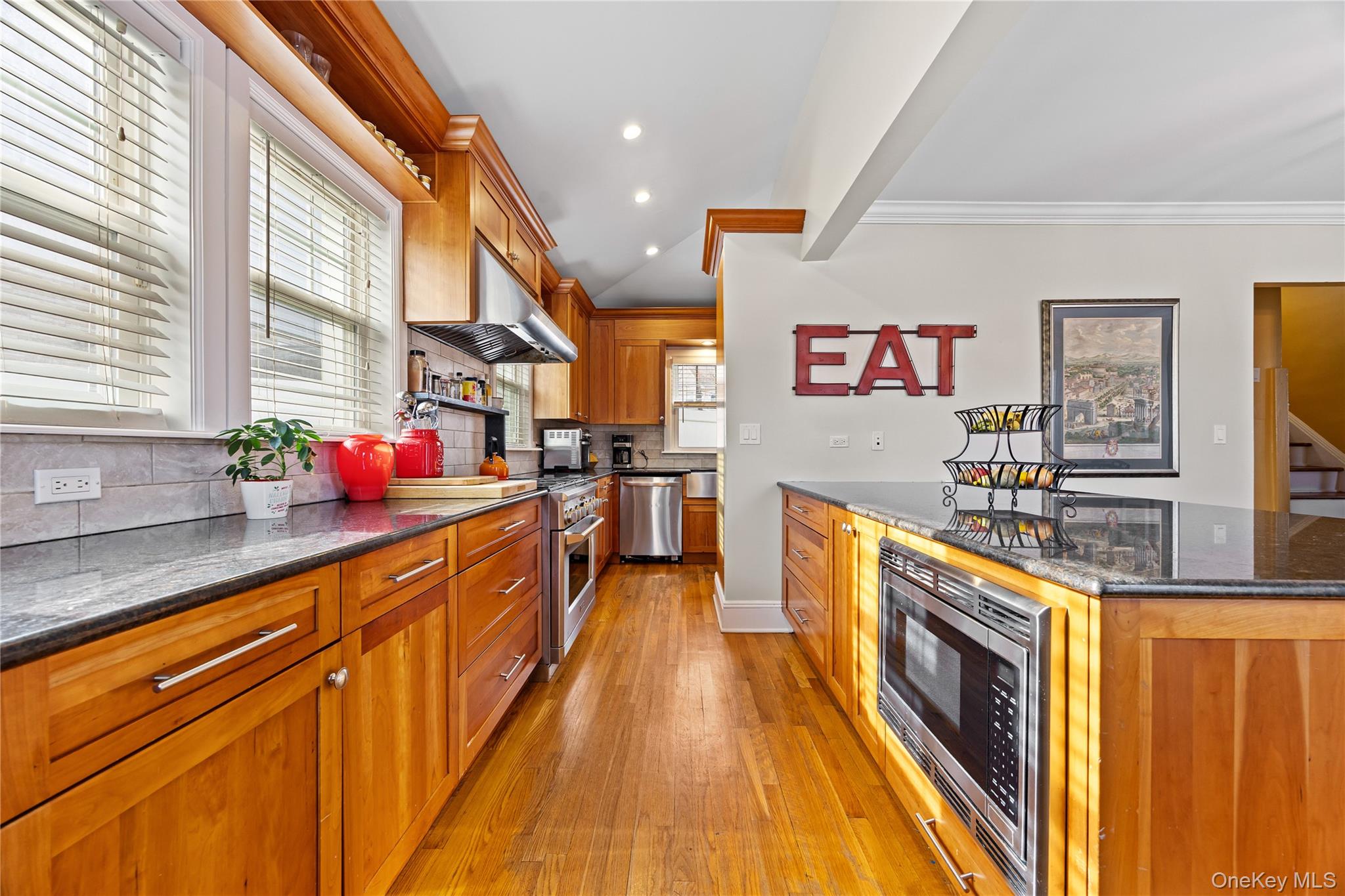 #7 photo, 146-36 13th Avenue, 뉴욕퀸즈 Whitestone , NY 11357