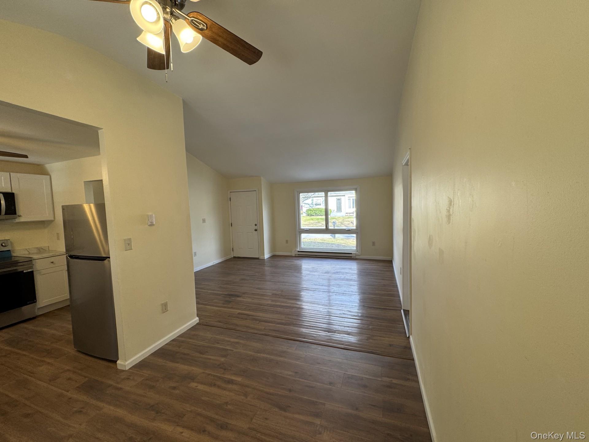 #4 photo, 4 Morris Drive, 뉴욕주 Hyde Park , NY 12538