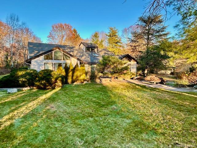 #3 photo, 5 Carman Court, सफ़ोक काउंटी Dix Hills , NY 11746