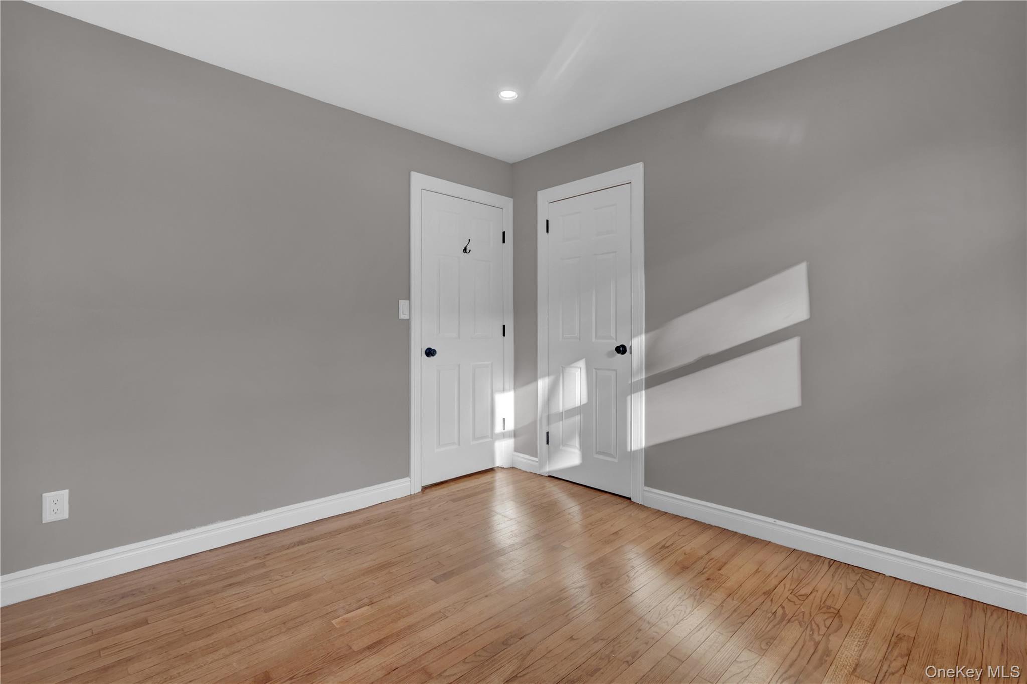 #20 photo, 171 School Street, מחוז נסאו Oyster Bay , NY 11771